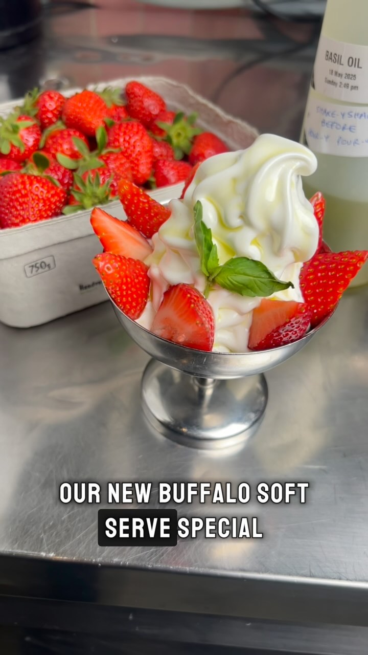 Strawberry season is upon us ☀️🍓🍦