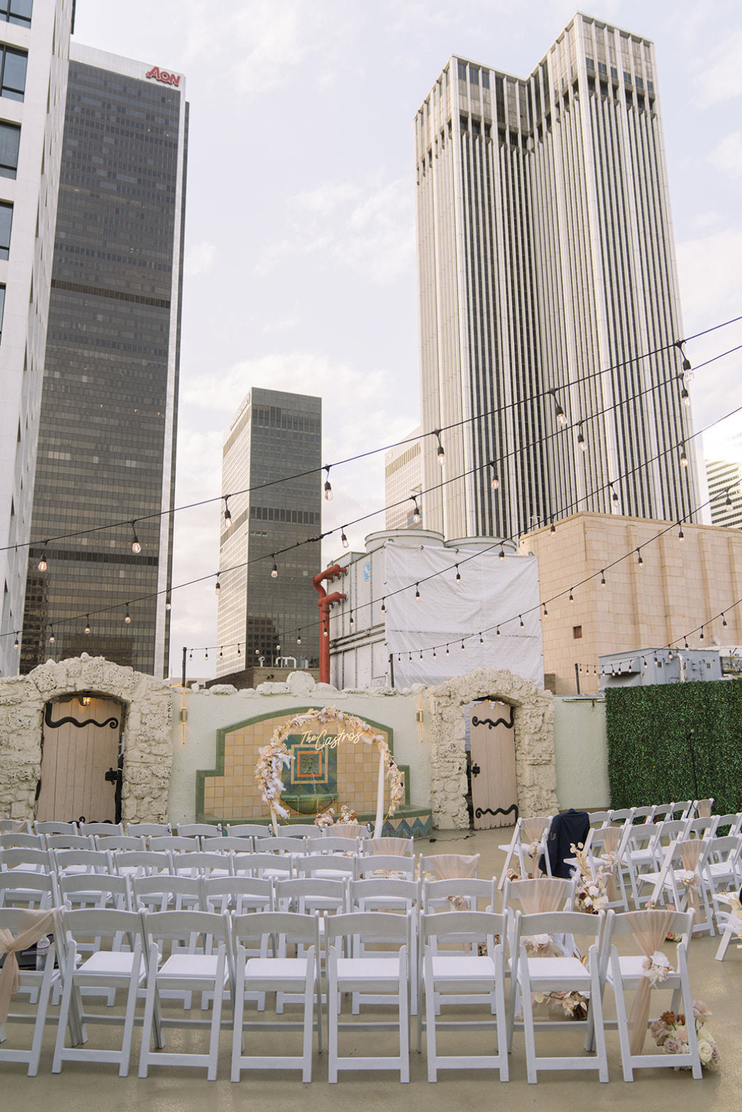 Neon names, skyline views, and that just-married feeling 💫 Your urban dream ceremony is waiting for you up here.
Photographer: @kaithubbardphotography
Coordinator: @bloomingplanandorganize
#TheOviatt #DTLAWeddings #CityLoveStory #RooftopCeremony #NeonNights