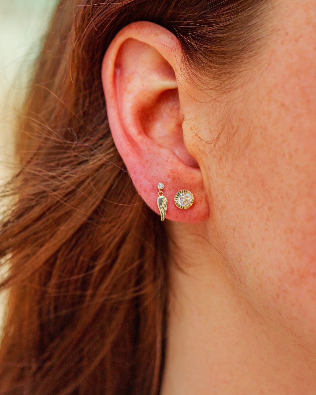 What your ear stacks say about you?
Spoiler: You’ve got main character energy in every lobe.
.
.
.
.
.
.
.
.
.
.
#seesea #lovefromthesea #waterproofjewelry #tarnishfreejewelry #goldjewelry #lajewelrybrand #lainfluencer #qualityjewelry #waterproofgoldjewelry #goldnecklace #jewelrystack #summerjewelry #cherryjewelry #pearljewelry #bubblejewelry