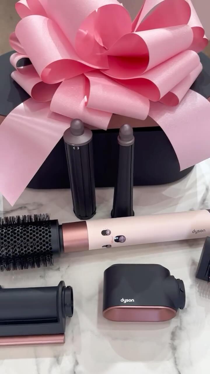 💖DYSON AIRWRAP GIVEAWAY💖Hairplus New Jersey celebró con todas ustedes este 💖MES DE LAS MADRES 💖Regalando Cuidado y Salud Capilar a nuestra ganadora @lic.kettyjimenezdesantos 💖🫶🏻🥳Muchisimas Felicidades y disfruta tu Dyson Airwrap!💖 Hairplus New Jersey estamos felices de compartir salud capilar contigo 🥰🥰 Muchísimas gracias a todos nuestros clientes 👯👬 por participar en todo este mes de Mayo 🥳🥳🥳 Bendiciones 🙏🏻💖