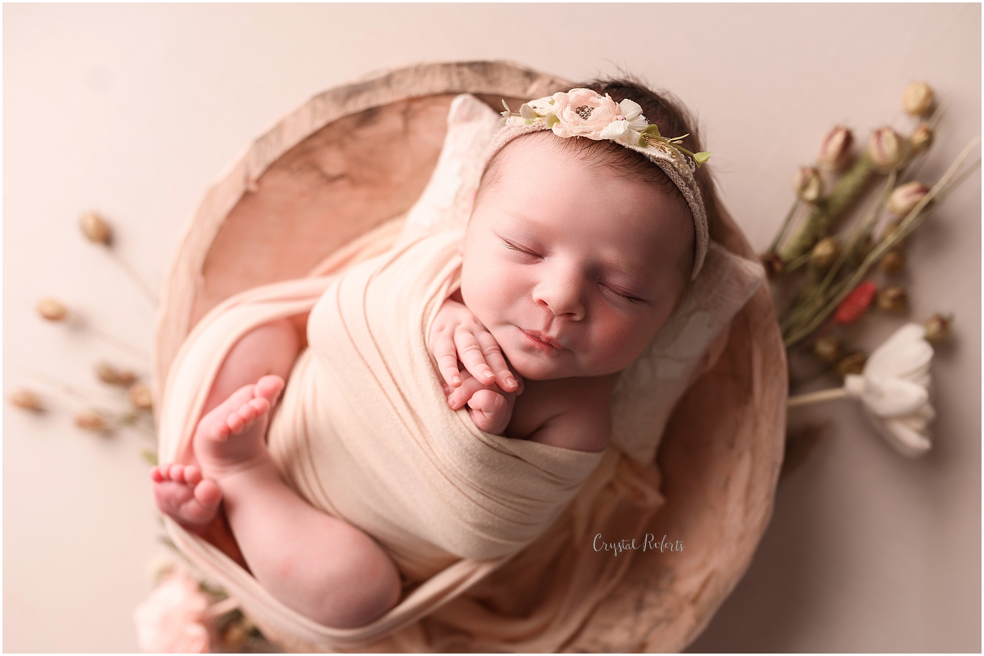 💛 Bowl shots were such a classic part of my work for so long… it always makes me happy when I get to bring them back.
✨ What’s your favorite style of photos? Do you love the simplicity of bowl shots or something else?
💬 Drop a comment below—I’d love to hear what speaks to you!
#NewbornPhotography #TimelessPhotos #PhotographyLove #BowlShotMagic #StudioPhotography #PhotoStylePoll #FavoritePhotoStyle #PhotographyCommunity