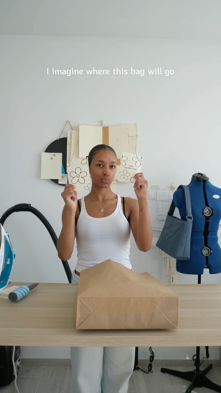 With love, Keisha 💌
—
#slowfashion #ethicalfashion #workbag #everydaybag