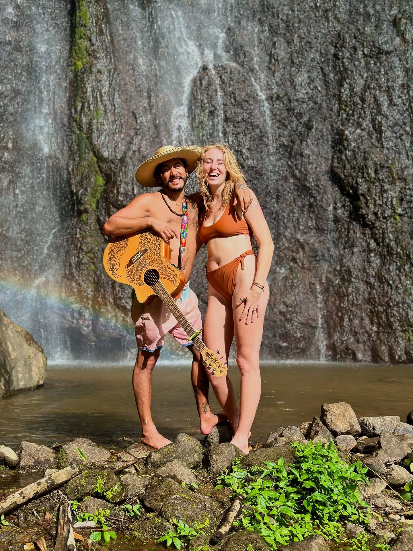 🌈 Love is Art in all Colors
Happy Pride Month 🏳️🌈🏳️⚧️
Love is everywhere, as nature is everywhere. We are nature, constantly connected, and we are love is love.