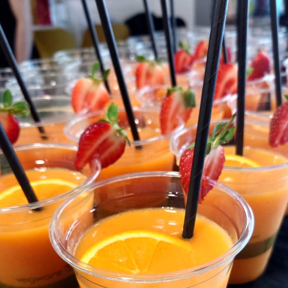 It’s not always cocktails at Pure Bartending!
We’ve been shaking things up with corporate smoothie bars for staff parties at Esure and Acumen, plus a mix of alcoholic and non alcoholic options at @hampdenpark hospitality.
____________________________
#MobileBartending #SmoothieBar #NonAlcholicCocktails #MobileBarHire