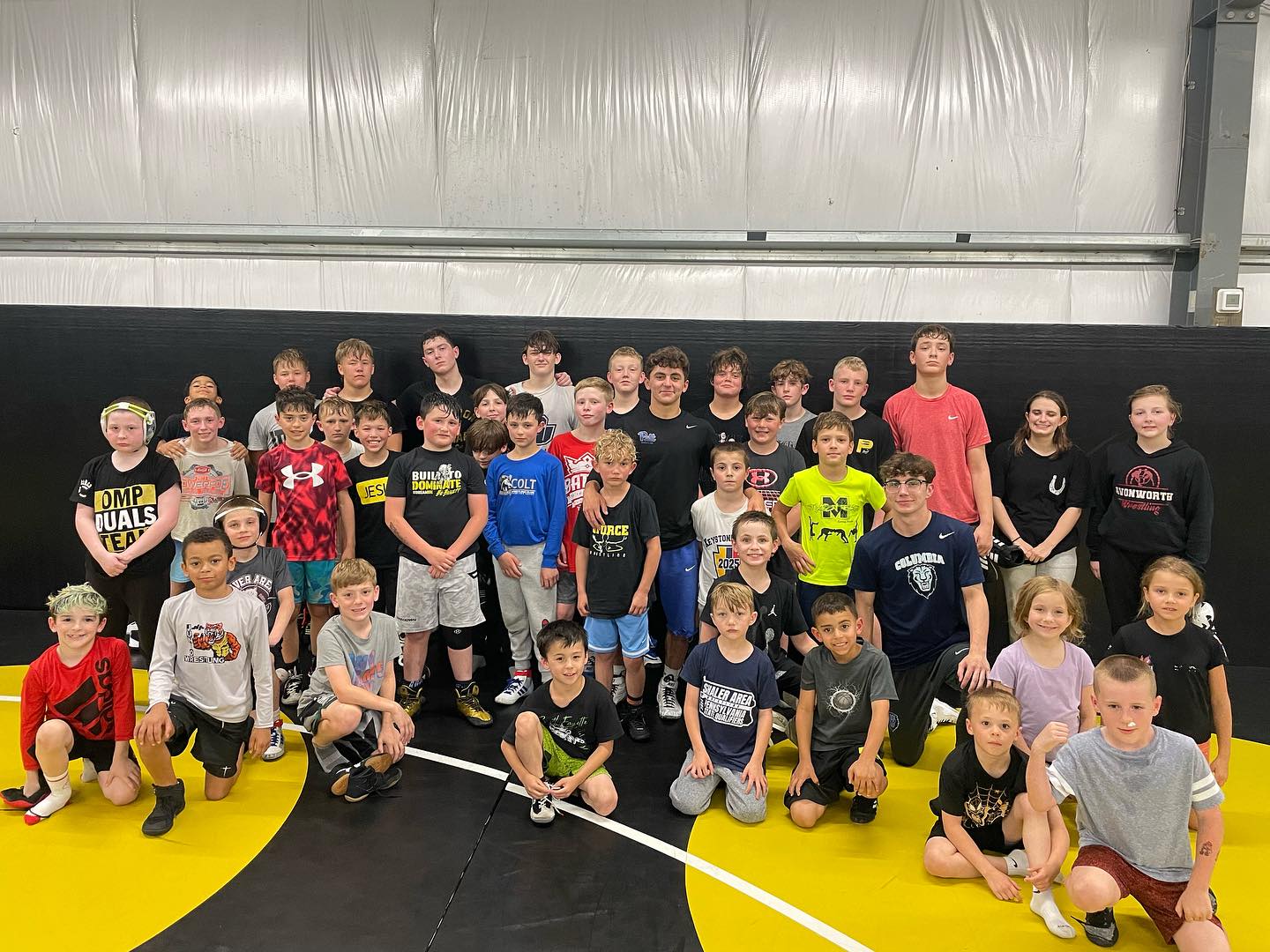 🔥Wednesday Battles!🤼♂️🫡
A great practice to work off the long weekend. Shout out to @tyler.chapp and @sm1th_connor for stopping in to practice! Good luck this weekend at U23 qualifiers!
OMP WEEKLY PRACTICE SCHEDULE
Sundays
11am-12:30pm Youth/MS
12:30pm-2pm MS/High School/College
Mondays 6:30pm-8pm Youth/MS/High School
Wednesdays 6:30pm-8pm Youth/MS/High School
Thursdays 6:30pm-8pm Youth/MS/High School