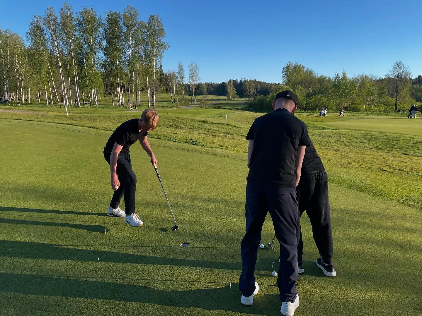 Takaa-ajon finaali käynnissä.