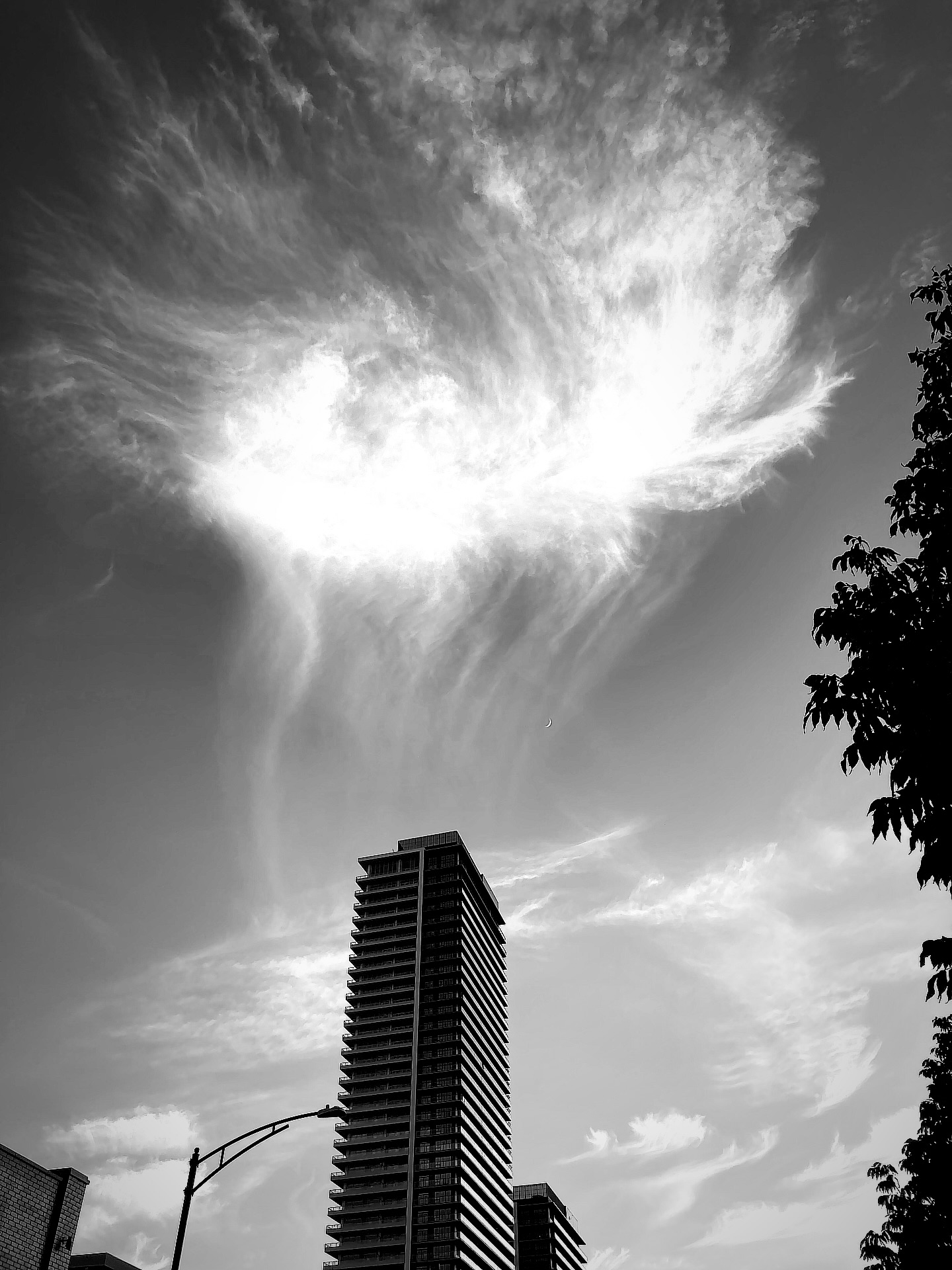 Just a building and some clouds 🙌
#kelowna