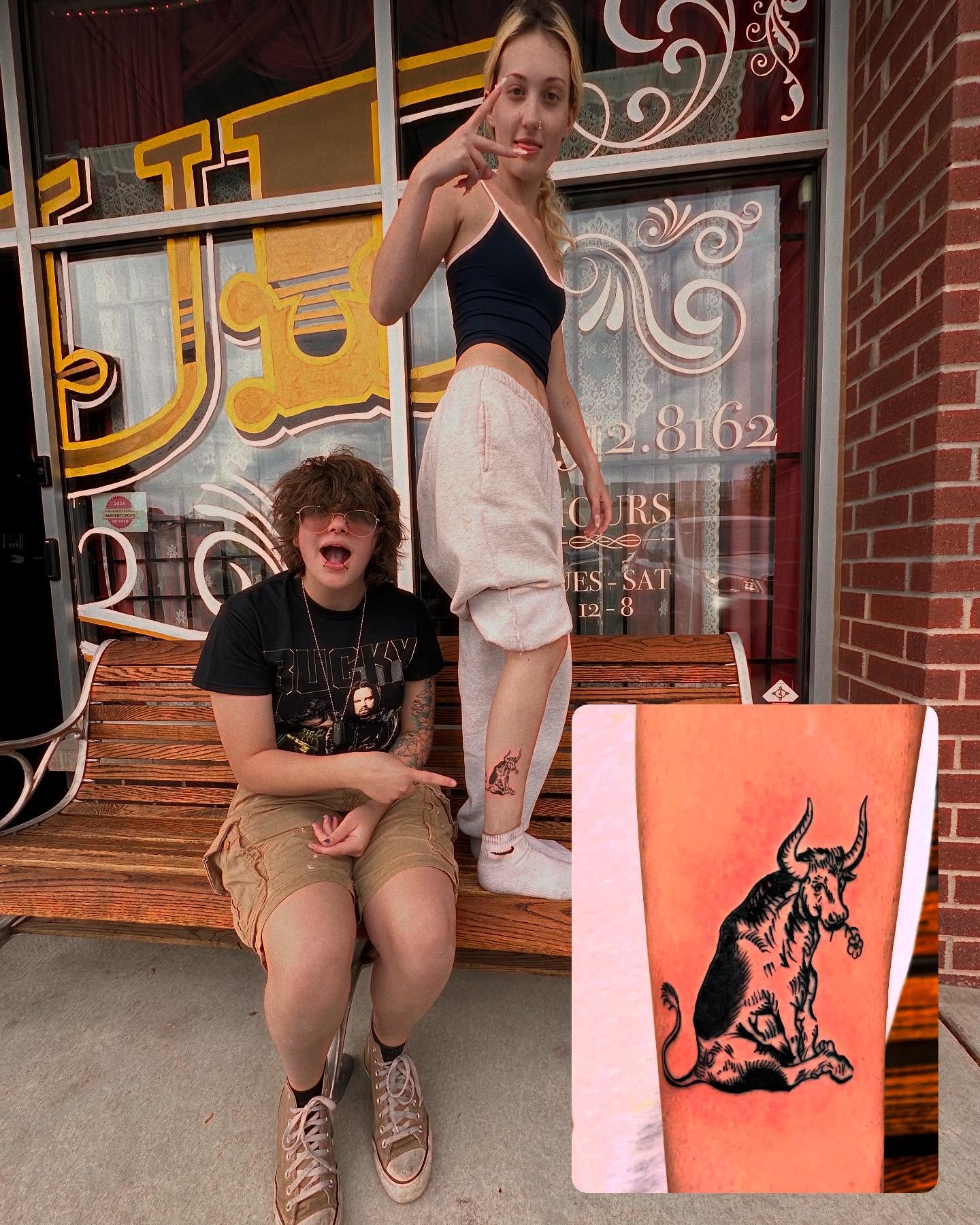 Penelope doing her first professional tattoo on @lucy__ortiz ! Looks great keep the good work up!