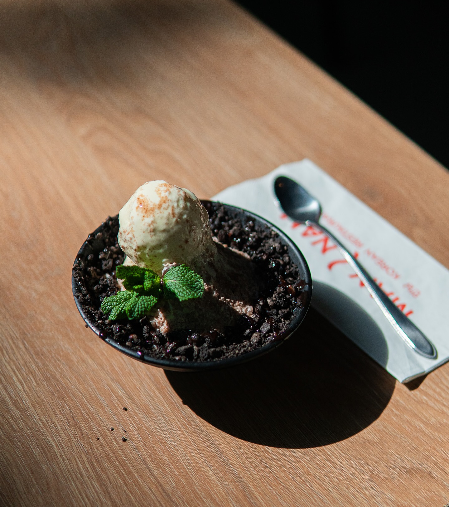 ‘One bingsu, please!’ The perfect treat for the warm summer days ☀️🍧 What’s your go-to bingsu order?
#mannam #koreandessert #bingsu #summertime #refresing #koreanrestaurant #kfoodlovers #foodie #oreobingsu #summerdessert #rotterdamhotspots #mustvisit