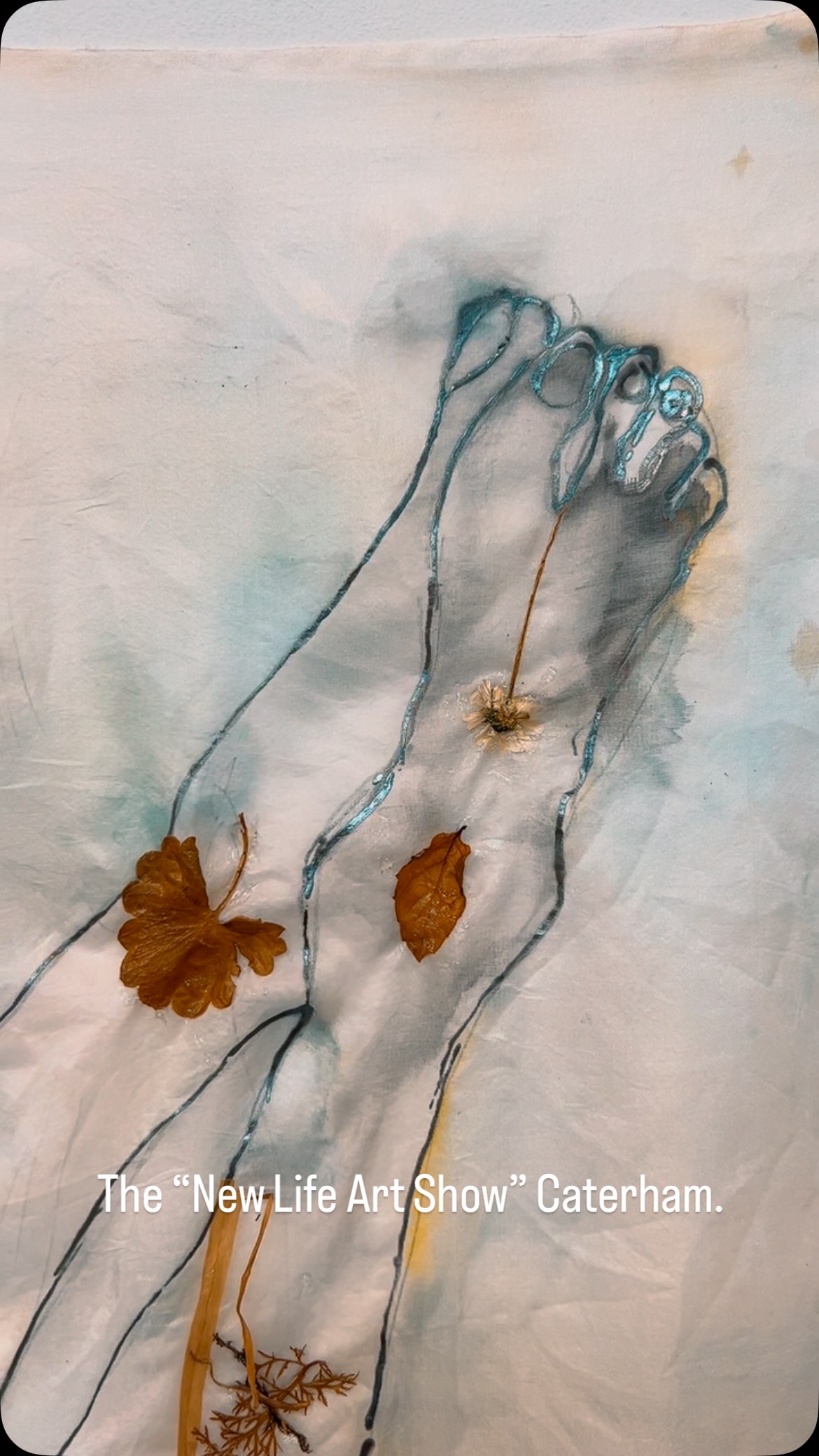 This week 37 artists have taken part in the “New Life Art Show” at Oakhall church. The last open hours are tonight Friday for the Meet the Artist ticketed event and Saturday 1st June from just 9-11am. The final art event will be the Cafe event on Sunday morning. It’s been an amazing week with some incredible art showing. @newlife.artshow #sculpture #art #textiles #ceramicart #surreyartist