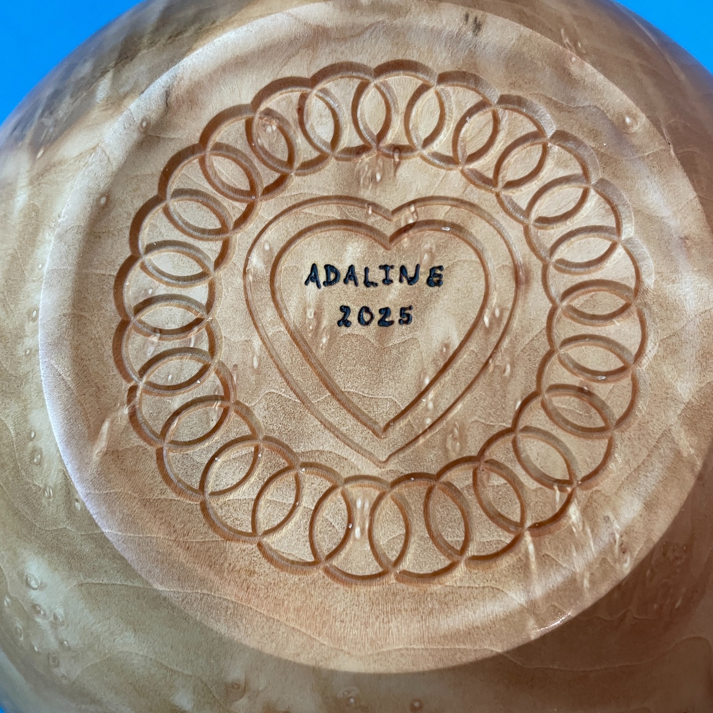 A few samples of what you don't see, our bottoms. Pick one up and have a look each one is unique and different.
darawoodworks.com
the first pic is a custom order this sweet little girl is circled with love ❤️