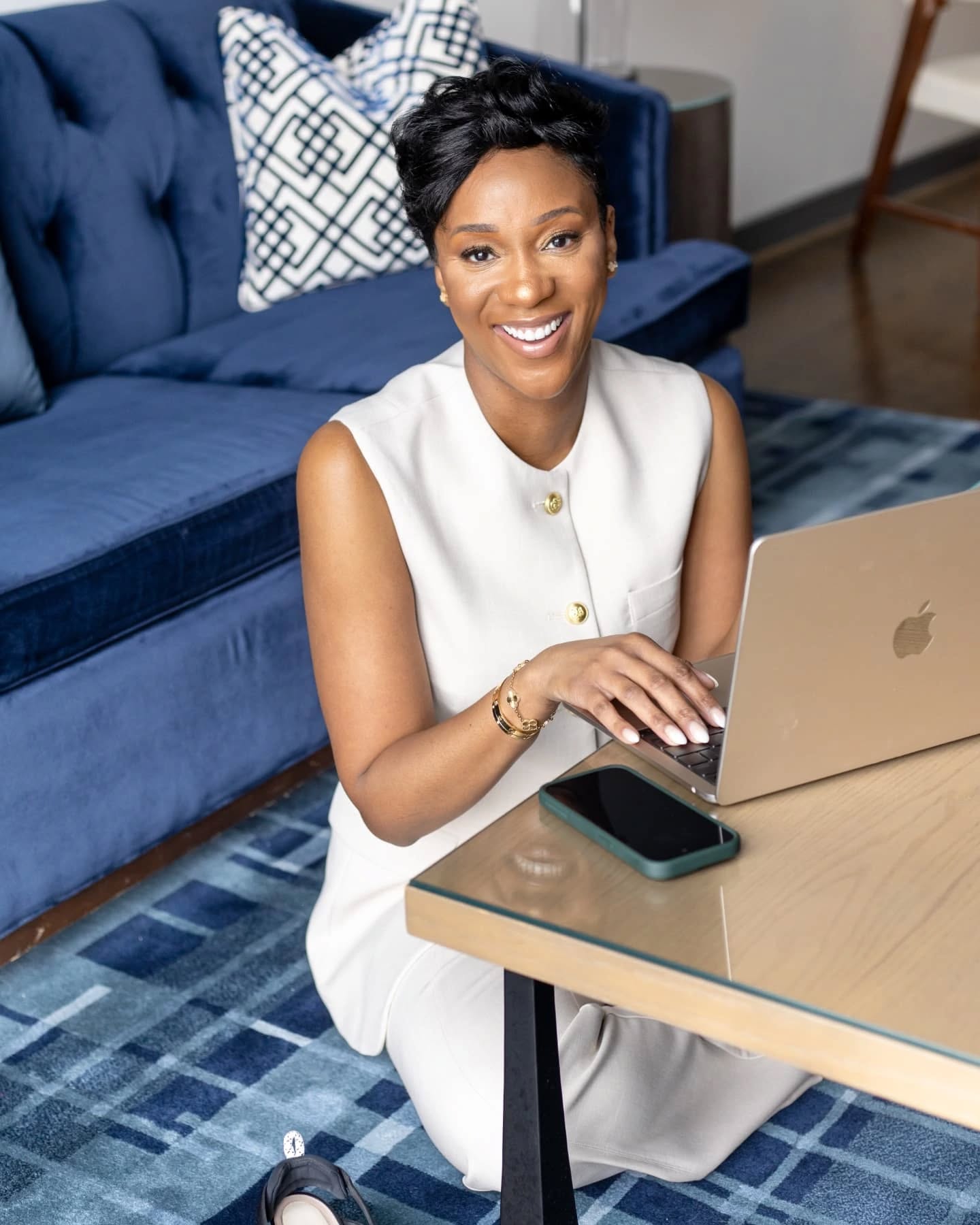 Still swooning over this Signature Brand Session with @polishedexpert 💼✨
We mapped out every detail—from locations to outfits to props—and even captured some killer B-roll for next-level content. All she had to do was show up and shine. ✨💁🏻♀️
That’s how we do it at Audrey Creative: stress-free, strategic, and so much fun. You bring the outfits—we’ll handle the rest. 🎥📸
•
•
•
#brandingphotography
#brandphotographer
#brandphotography
#instagrambham #birminghamal #strategicbranding #welovebranding
#visualbrandstrategy
#hooveralabama #vestaviahills
#vestaviahillsalabama
#hwy280 #businessphotographer
#headshots #contentstrategy
#hooveral #birminghamalabama #mountainbrookalabama
#growonline #photographer #socialmedia