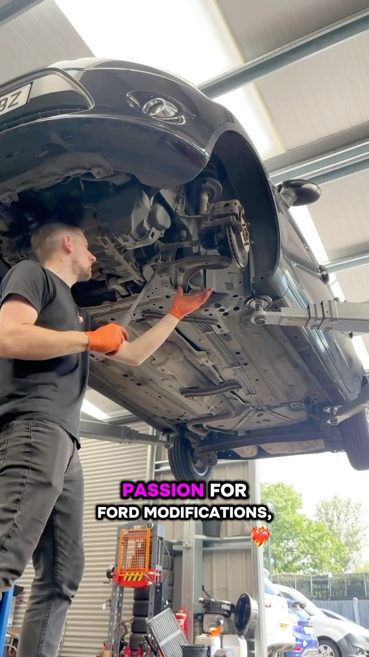 🚗 WE DO MORE THAN FORD MODS!
Team OC delivers full-service maintenance for EVERY vehicle from daily drivers to performance beasts.
🔧 Watch Luke master a front suspension lower arm (LHS) replacement:
→ Safely lift & remove the wheel
→ Swap OEM-grade lower arm
→ Clean/prep track rods
→ Verify tire pressure + torque bolts to spec
✨ Precision. Passion. Professionalism.
📍 Based in Essex | 🔩 OEM Parts | 🛠️ 100+ Models Serviced
⚡️ DM to book your service!
⚡️ Tag a friend who needs suspension love!
#EssexGarage #CarMaintenanceUK #SuspensionRepair #FordSpecialist #CarMechanic #EssexCars #CarRepairEssex #AutoService #CarCareTips #CarTech #UKCarCommunity #OCMotorsport #ford #fordfiestamk7