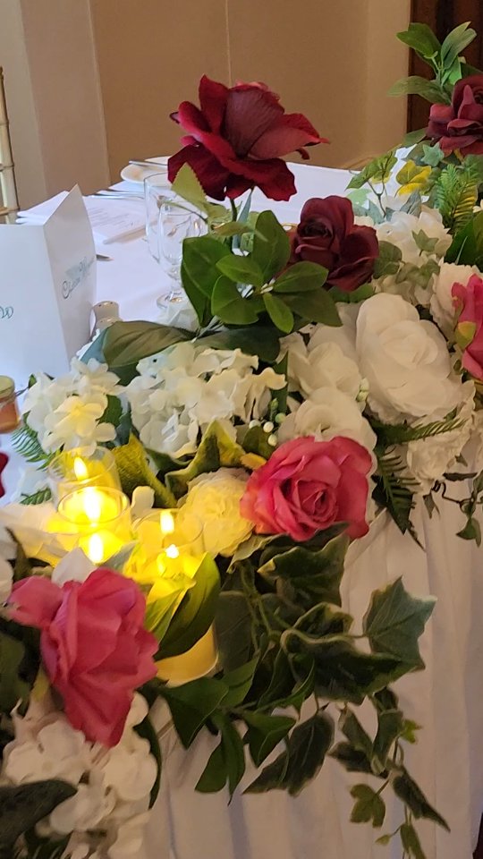 Charmaine and Reece had the most amazing day at their gorgeous venue! 😍💐🥂 The colors were perfect and designs custom made, to add to their regal weddingfeel throughout the venue. 💖
Charmaine, you were a princess! Thanks for having us, you two. And Chateau Wyuna, thanks for all your help and kindness. 🙏🥰
First six pics @jodylouisephotography
Venue: @chateauwyuna
Bride: @bubbles
Design, concept, styling, florals, candles, gold flower plinths, silk chair sashes
@decodays
#weddingflowersdecoration #flowersforwedding #luxuryweddingflowers #weddingfloristry #tablecentrepiece
#eventflorals #weddingflorists #flowercenterpiece #flowerdecorations #flowersdecoration #weddingceremonydecor
#weddingflowerideas #weddingspecialist #eventstylists #floraldesigners #weddingflowerinspiration #flowersarrangement #luxuryflorist #weddingreceptiondecor #weddingcenterpieces
#eventdecorations #weddingtabledecor #weddingflowersdecor #floralartist #fauxflowers #floralarrangements #eventdecoration
#flowerarrangements #flowerdecoration
#weddingdecoration