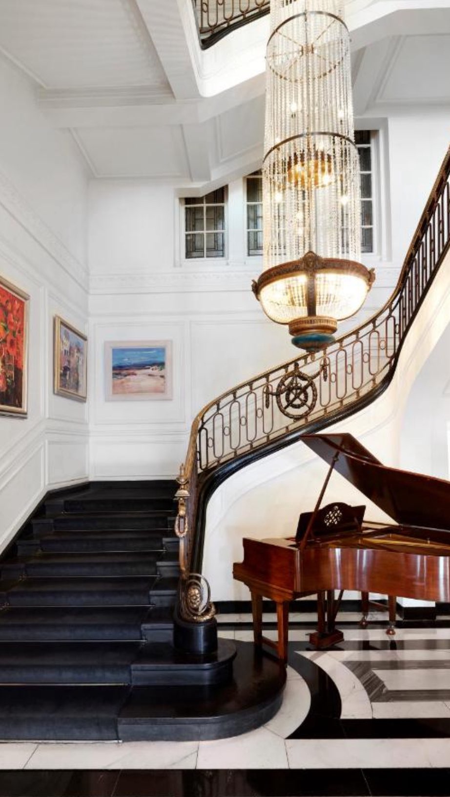 Can’t believe it’s almost here! Here’s a little peek at where we’ll be on 31st May.
Can’t wait to see you there, ladies 🤍
@ihghotels Kimpton Blythswood Sq! 🌹💐🌸🌺
#bloomandbeyond #enjoytheclimb #powerfullyyou