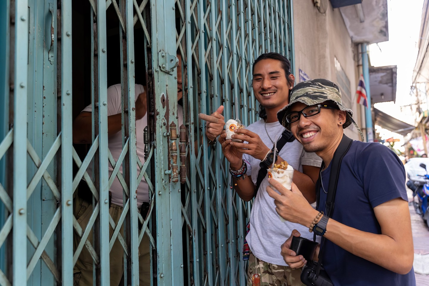 Scouting for hidden magic with Ian and Ice! ✨ On their latest Bangkok adventure, our photographers discovered not just new photo spots, but also the incredible warmth of friendly locals who welcomed them with delicious free ice cream! 🇹🇭🍦 Pure joy and authentic connections.
This is the real Bangkok you'll explore on our photowalks!
#Bangkok #Thailand #HiddenGems #PhotoWalk #AuthenticBangkok #StreetPhotography #DiscoverThailand #TravelPhotography #LocalHospitality #BangkokStreet #SweetTreats #StreetLife #BangkokAdventures #PhotographerLife #UrbanExploration #WalkTalkPhoto #TravelInspiration