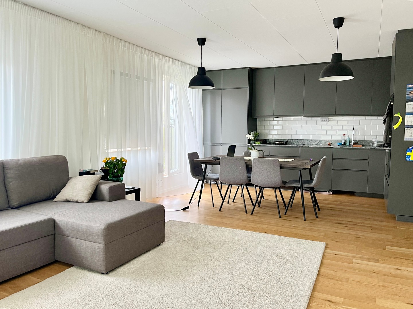 UTHYRNING
Nyrenoverad etagelÀgenhet i TÀby
đž 30 000 kr/mĂ„n | đ VĂ€rtavĂ€gen 31, Viggbyholm
âš Ljus & stilren etagelĂ€genhet med tvĂ„ balkonger i ett charmigt 4-familjshus. Hög standard & gott om plats â perfekt för lĂ„ngtidsboende!
đ© Intresserad? Mejla oss pĂ„ info@passionforhomes.se eller skicka DM. Först till kvarn! đïž
#TÀby #Viggbyholm #HyreslÀgenhet #Uthyrning #EtagelÀgenhet #PassionForHomes #HyraBostad #StockholmBostad