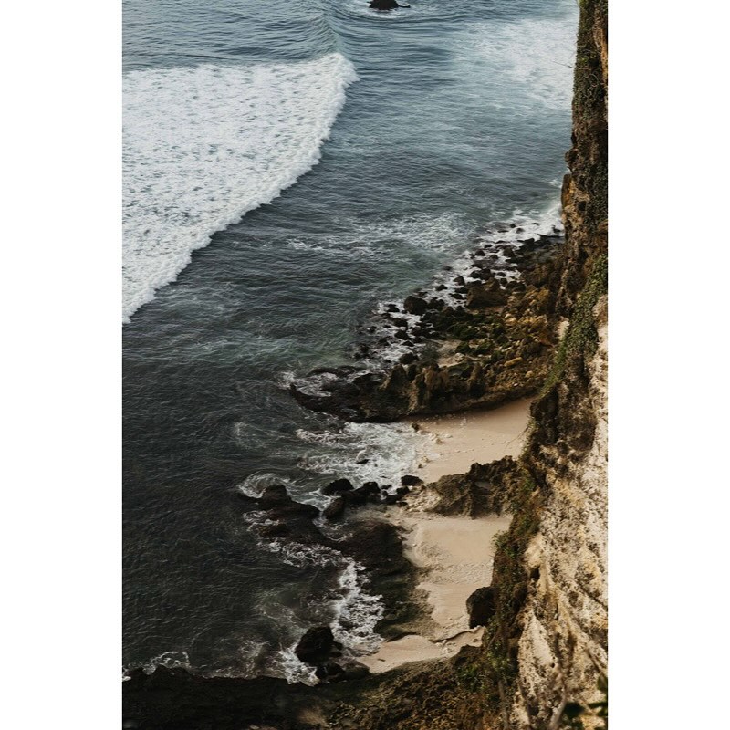 🛡 Protect What Fuels You 🛡
Ever feel like you’re running on empty? According to Conservation of Resources Theory, stress hits hardest when our valuable resources — like time, energy, support, or even hope — are threatened or lost. 💥
The good news? You can build and protect these resources with intention. 💪
💡 Top Tips to Protect & Build Your Resources
🌿 Prioritise recovery – Rest isn’t lazy, it’s essential. Protect your energy like gold.
🧠 Invest in your mindset – Practice gratitude, journaling, and reframe setbacks as growth.
🫂 Nurture relationships – Connection is a key resource. Make time for people who lift you.
📚 Learn new skills – Growing your toolkit builds resilience for future challenges.
🚪 Set boundaries – Saying “no” protects your time, energy, and peace.
💬 Coaching can help you recognise where your resources are leaking — and how to plug the gaps. Ready to rebuild from a place of strength?
📩 DM me to explore how coaching can support you.
#CoachingForGrowth #ResilienceBuilding #ProtectYourEnergy #PositivePsychologyCoach #CoachingTips #MentalWealth #BoundariesMatter #PersonalDevelopment #CoachingThatWorks #BuildYourResources #EnergyIsCurrency #HRWellbeing #CoachingTools #StressLessLiveMore #LeadershipCoach #SelfCareStrategies