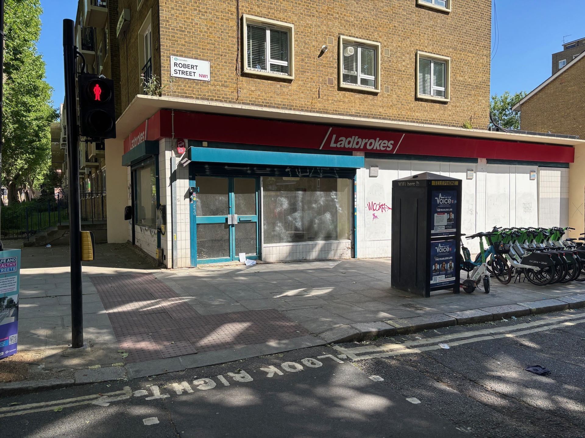 New Instruction!!
Corner Position Ground Floor & Basement Shop
Comprises a prime corner shop & basement premises benefitting from both a frontage onto Albany Street & Robert Street. The ground floor & basement are both arranged in clear space with WC facilities on both floors. The premises are in need of refurbishment and ideally suits a retail/office use.
1,915 Sqft (178 Sqm)
To Let