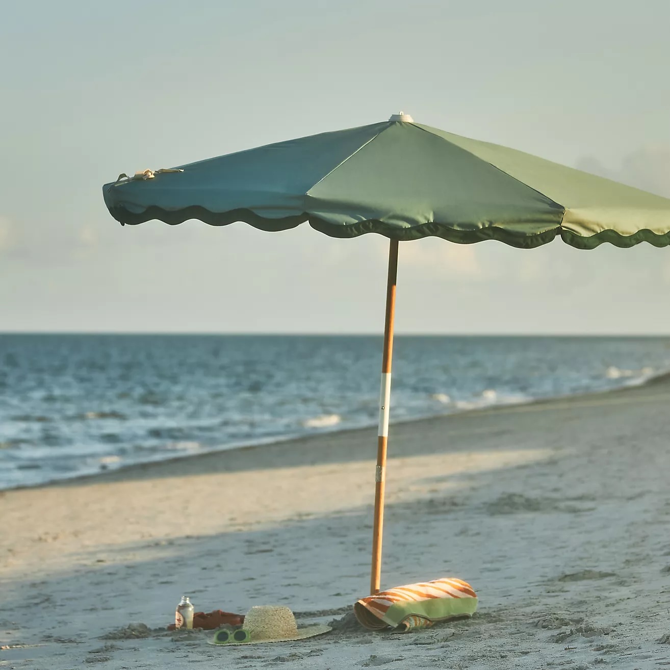 Happy first day of summer!! ☀️ Summer is officially here, and with it comes longer, sunnier days that invite us to spend more time outside. As much as we love the warmth on our skin, it’s more important than ever to stay mindful about protection. UV exposure can sneak up on us, even on overcast and foggy days - which can lead to premature aging, pigmentation, and damage we might not notice right away. Here are some of our favorite and best-selling products that help you stay protected while still getting to enjoy this beautiful sunshine! ☀️ Link to shop in bio