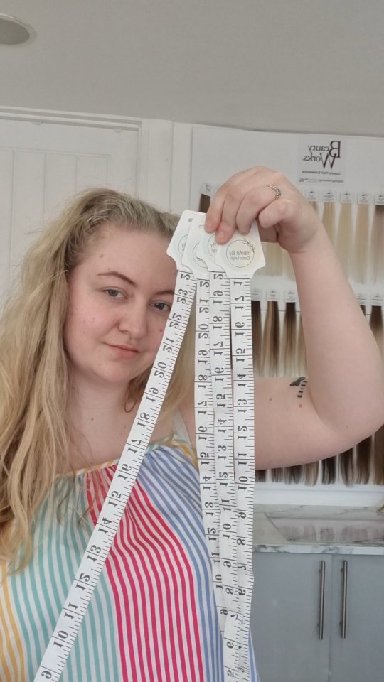 Are you unsure of which length of hair extensions to order?
Pop in for a consultation! Each length looks different on each person depending on the length of your torso!
.
.
#hairexstensionisteccles #ecclessalon #manchestersalon #eccleshairextensions #bespokehairextensions #hairextensionist