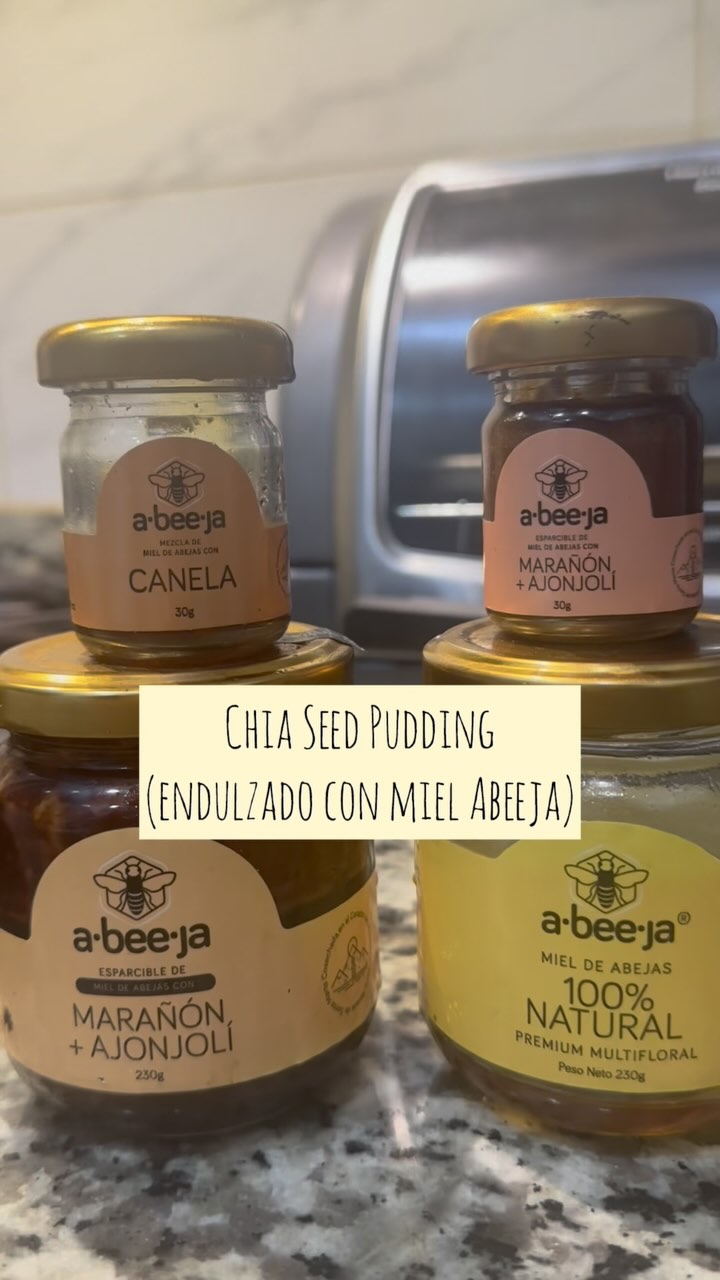 ¿Que tal esta receta tan fácil y saludable? Prepáralo la noche antes para tener un desayuno delicioso to-go cuando lo necesites 💛🐝
#miel #honey #mielnatural #mielpura #healthy #elregalodelamielpura #saludable #mieldeabejas #recetas #rawhoney #chia #chiapudding