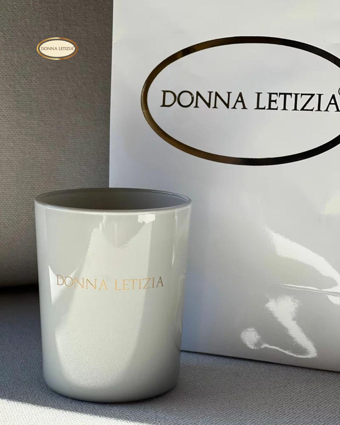 Accendi l’atmosfera con le note frizzanti degli agrumi! 🔥
La Candela Profumata Donna Letizia è realizzata con cera di alta qualità e sprigiona un profumo agrumato che dona energia e positività agli ambienti.
Perfetta per creare un angolo di relax in casa, mentre leggi, fai skincare o semplicemente ti prendi un momento per te.
Visita il nostro shop online! 🌟
📍 Via della Padula, 251 - 57124 Livorno (LI)
📞 0586 851326
🌐 www.donna-letizia.it
🛒 www.donnaletiziashop.com