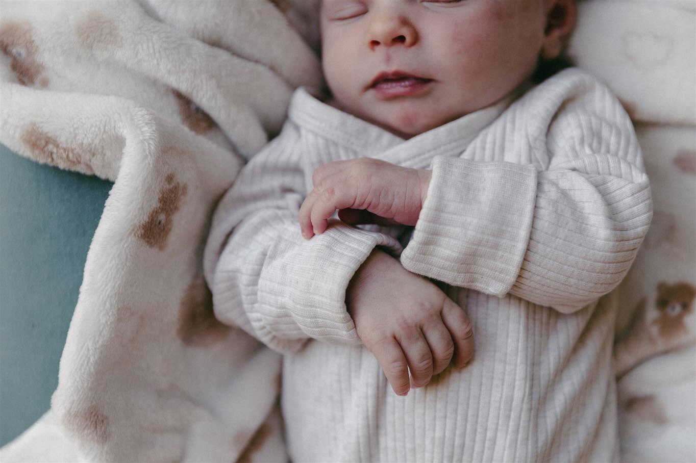 ohhhh we love the tiny fingers and toes ๐ฅน๐ถ๐ผ