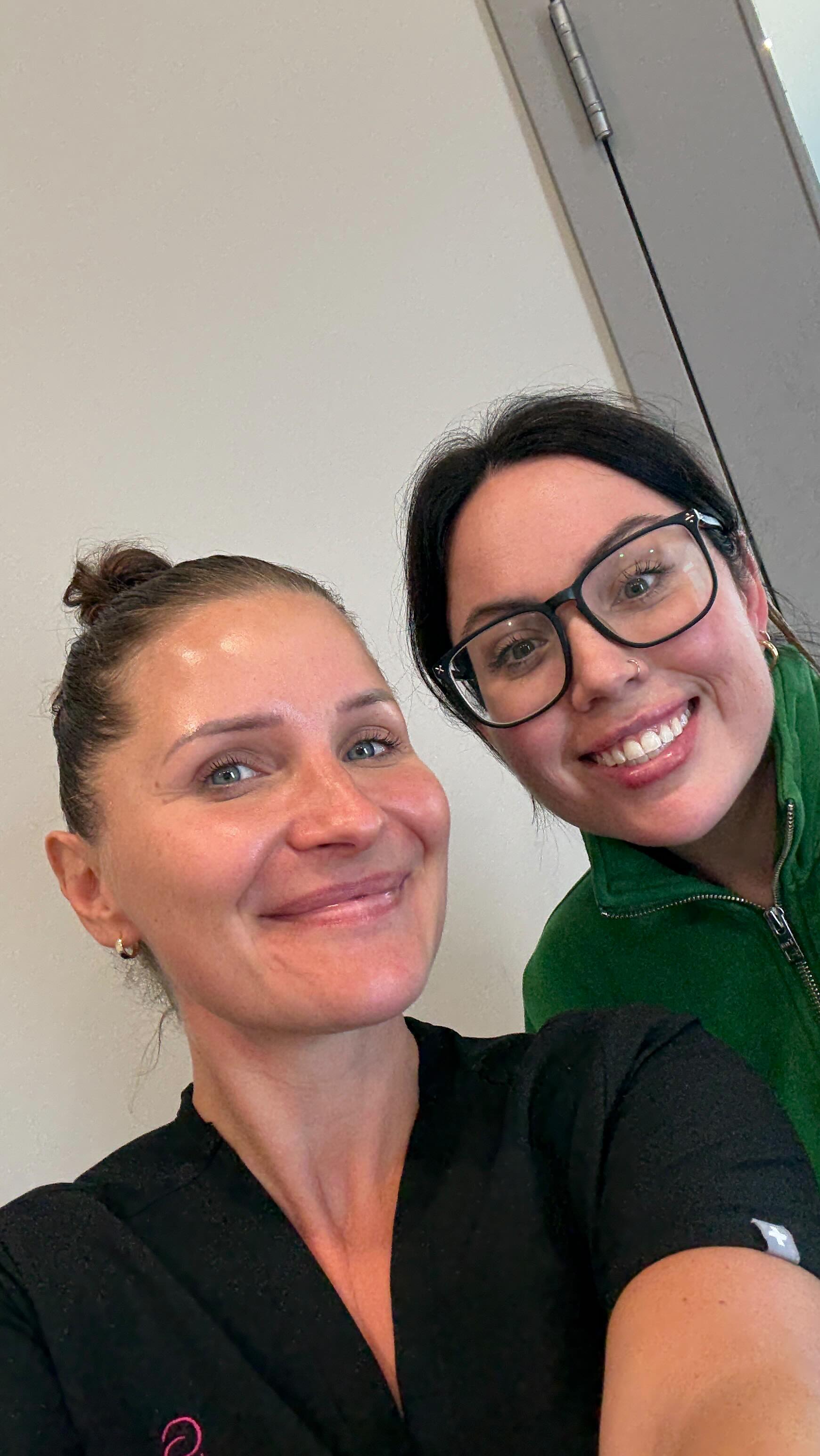 Just wrapped up another incredible training in Thunder Bay! Itās always such a pleasure reconnecting with familiar faces and welcoming new nurse injectors into the fold. I genuinely love the opportunity to share knowledge, exchange techniques, and learn from each other. Everyone brings a unique perspective and skill set to the table, and thatās what makes this community so special. Grateful for the continued growth, collaboration, and supportāuntil next time! šāØ
#collaborationovercompetition #nurseinjectors #mentorship #aesthetictraining