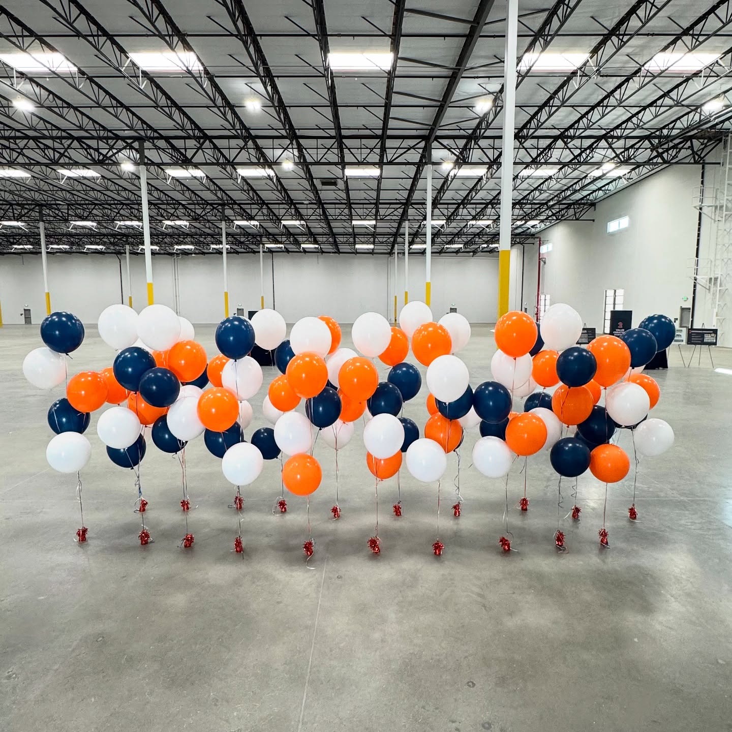 Because one is fun, but twenity is a party ๐๐ฏโโ๏ธ #DoubleTheFun #TwenityVibes #heliumbouquets