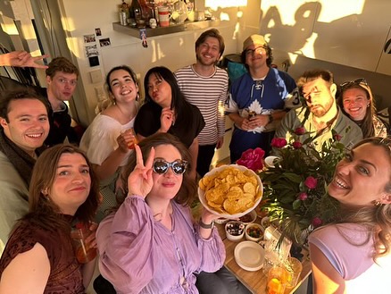 Many many many thanks for the birthday wishes this week, from near and far! I had the best day celebrating in a joint birthday / send-off for the best roommates of all time, @martinamysk_mezzo and Lulu 🐾
I spent a lot of the day looking around and thinking about how lucky I’ve been to be a part of this little family we’ve built in Amsterdam. Wrapping up my studio time and getting ready to leave this beautiful city in a month, but these people will stay with me 💕💕💕