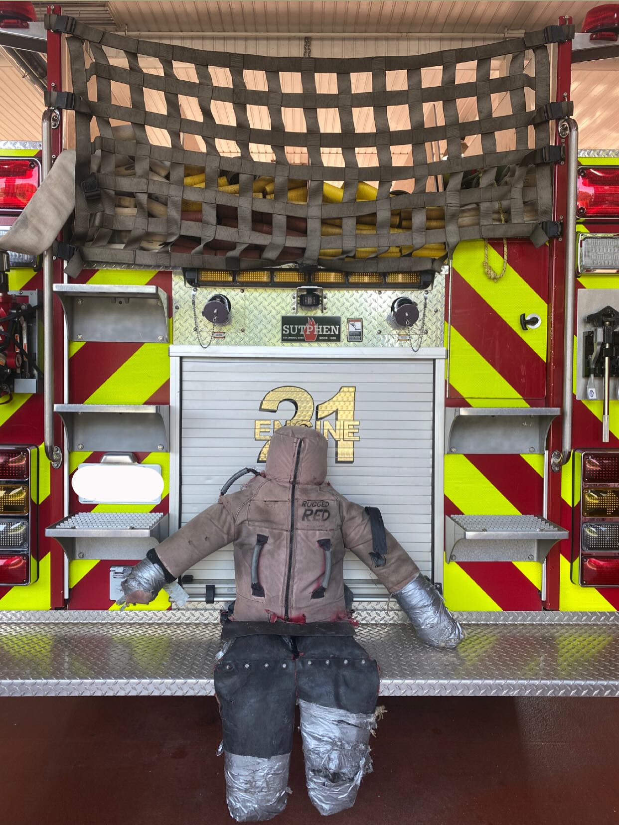 Passing the torch! Our loyal training mannequin is retiring after decades of service. Welcome the next generation helping Covington's bravest prep for the challenges ahead! 💪🚒👨🚒👩🚒 #ruggedred #covfire #covingtonga #training
