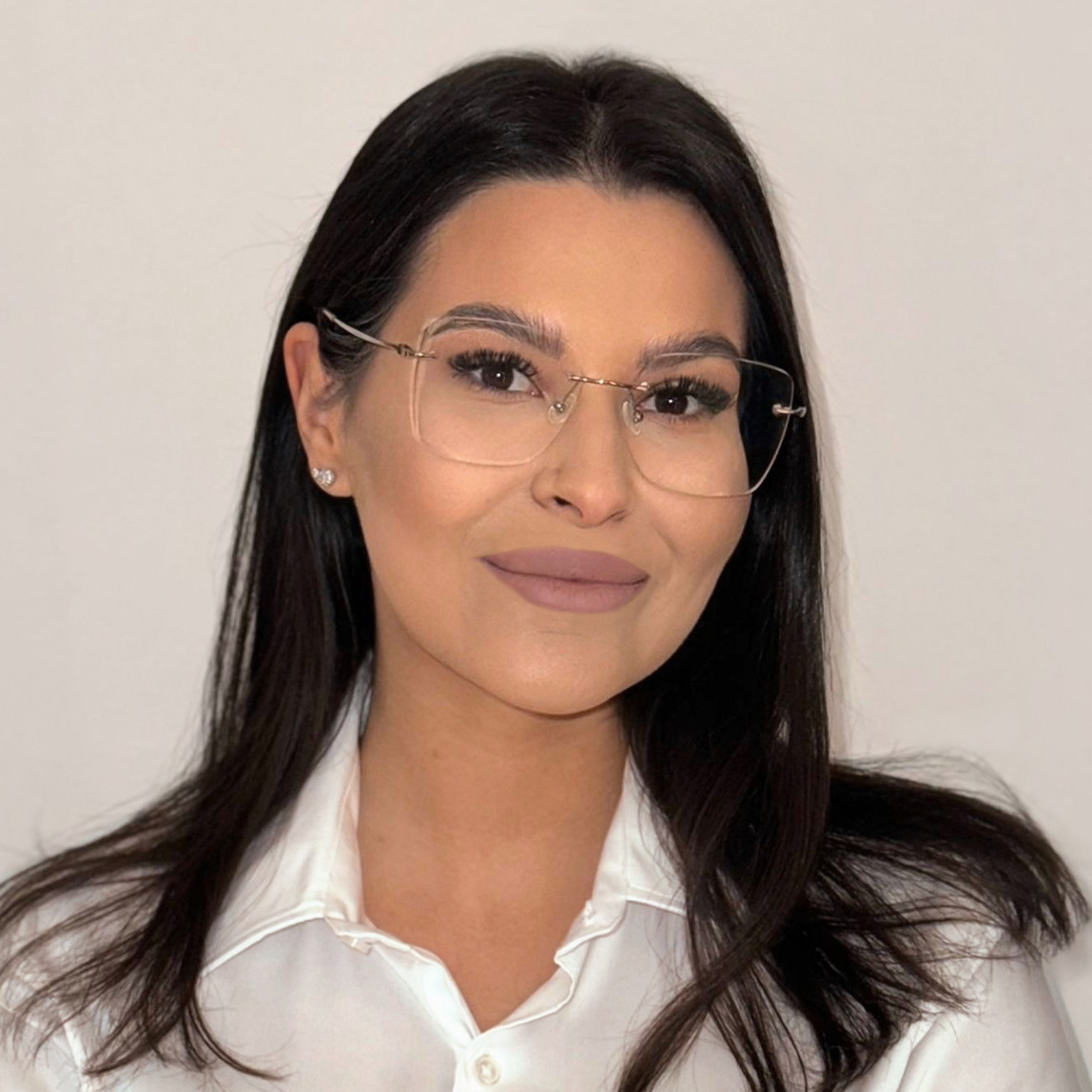 Wir begrüßen Frau Dr. Adelina Hondrea in unserer Praxis ☺️
Sie ist Expertin auf dem Gebiet der konservativen und operativen Dermatologie, der Hautkrebsvorsorge mit/ ohne KI gestützter Bildanalyse, der Lasermedizin und Ästhetik.
Herzlich willkommen ! ☀️
#hautärztin #schwabach #freude