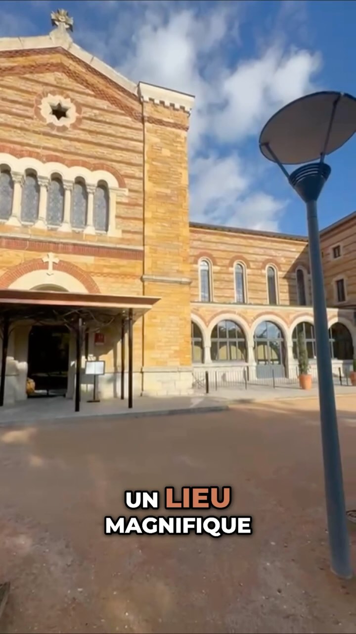 35 architectes. 7 fabricants. 1 soirée.
Retour sur Archi Box Lyon — un concentré de connexions, d’inspirations et de projets.
Merci à tous ceux qui étaient là 🙌
#ArchiBoxLyon #NetworkingCréatif #ArchitectureContemporaine #lyon #inspiration #architecture