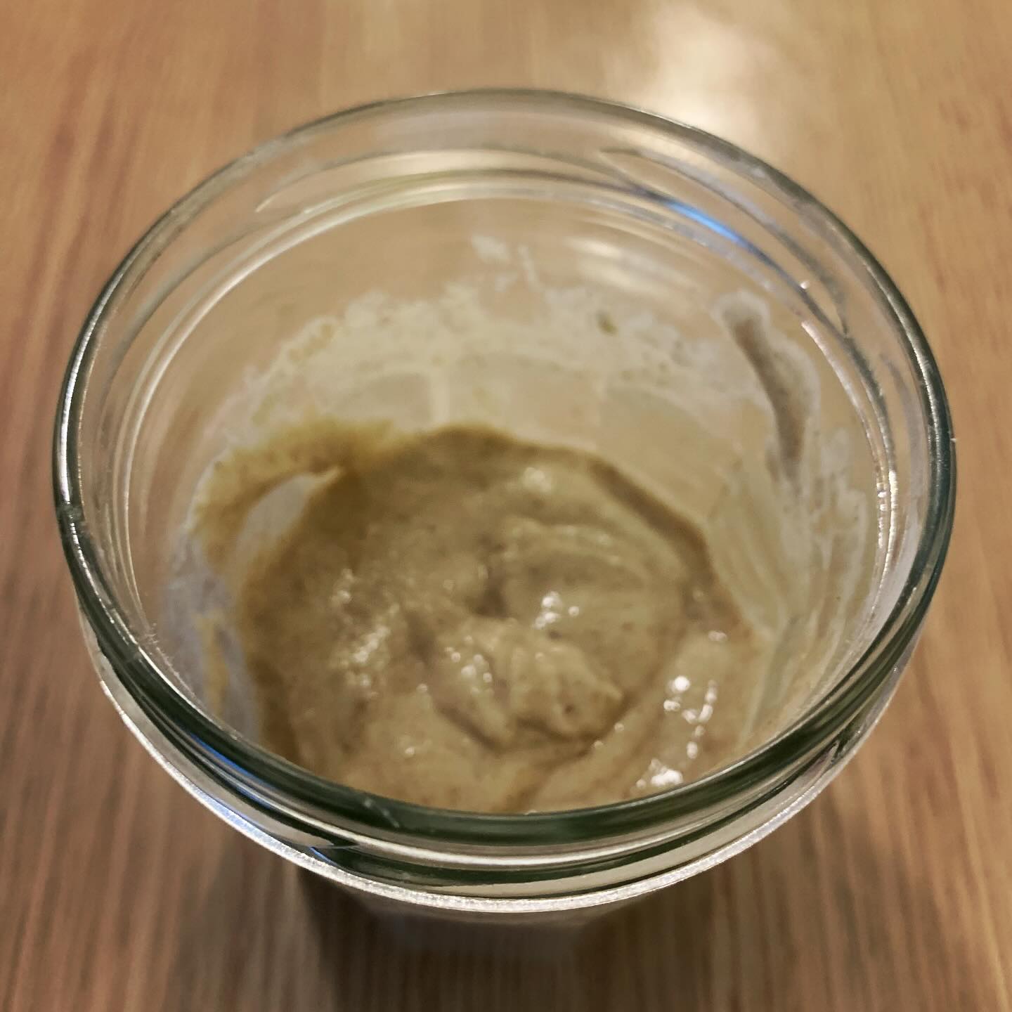 Aller je m'y remets ! Je crois qu'actuellement on a les températures idéales pour réussir un levain maison 😂😂 Cette fois-ci... c'est la bonne 😍😍 .
.
.
#BonAppetit !
.
.
+ de 170 recettes et astuces sur
www.delicieuxsanssucre.com
Ou lien cliquable dans ma bio @delicieuxsanssucre
.
Créez VOTRE MODE D'ALIMENTATION sur mesure 🎁🎁 avec le programme TAPAS :
Un programme de folaï pour vous guider vers une alimentation saine, gourmande et durable en 8 modules ultra-pratiques !
.
.
#Transformezvotrealimentation #alimentationIntuitive
#MangerMieux #MieuxManger #Alimentation #AlimentationSaine #Flexitarien #FaitMaison #DansMonAssiette #MangerSain #MangerSainement #cestropbon #EquilibreAlimentaire #ReequilibrageAlimentaire #DelicieuxSansSucre #IgBas #IndexGlycemiqueBas #RegimeIgBas #miam #miamMiam #vraimentsain #gourmand #bio
#SansSucre #StopSucre #ArreterSucre #DetoxSucre #SansSucreRaffiné #zerosucre