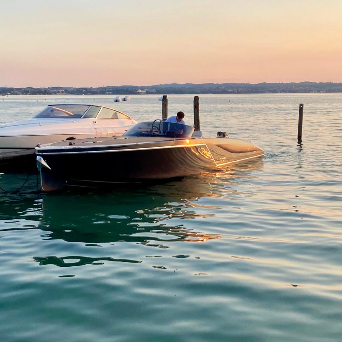 Sunset 📍
#villapioppi #villapioppihotel #villapioppirestaurant #villapioppipizzeria #sirmione #gardalake