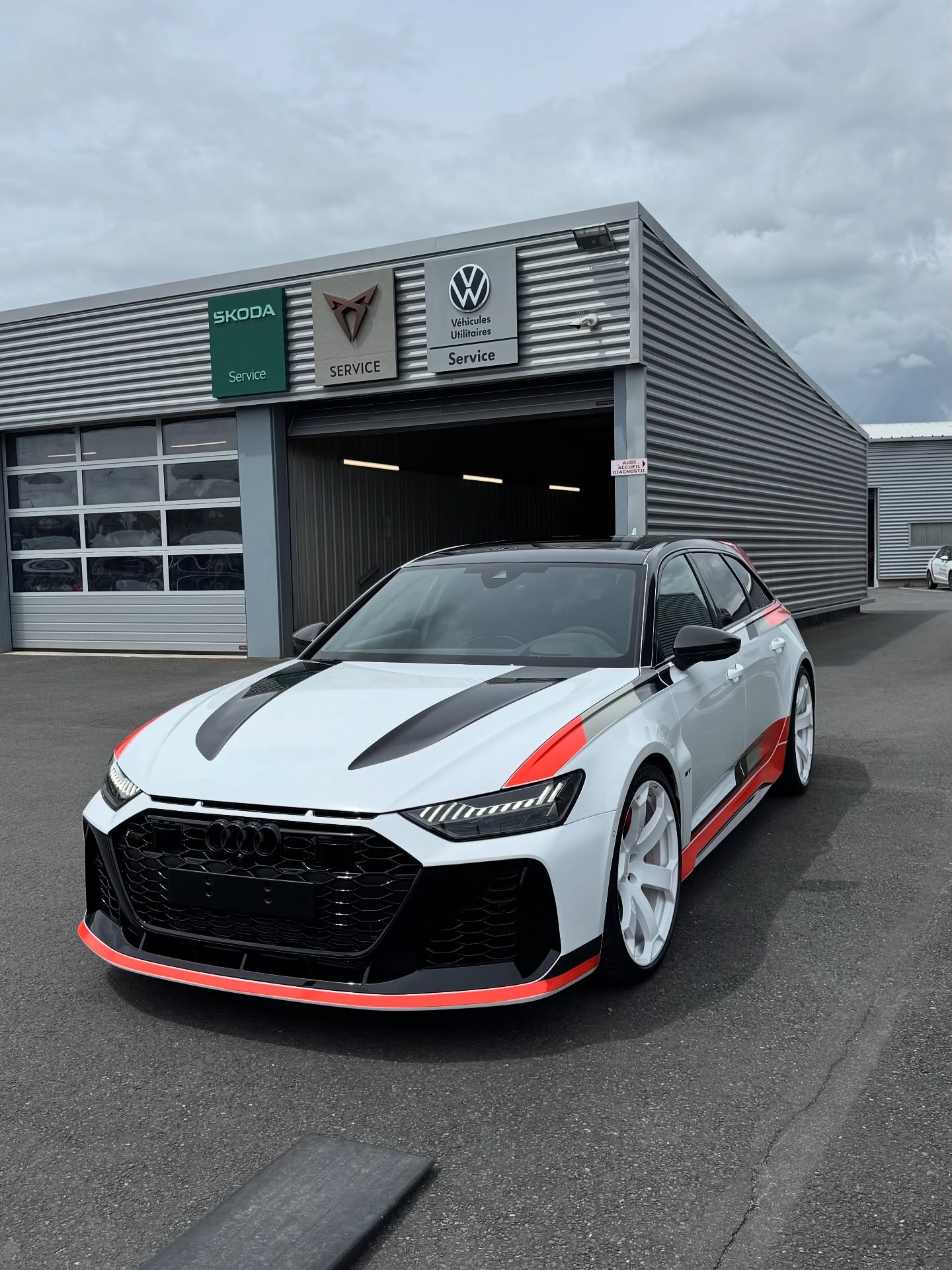 Audi RS6 GT
#audi #rs6gt #audirs6gt #transport #transportauto #transportvoiture