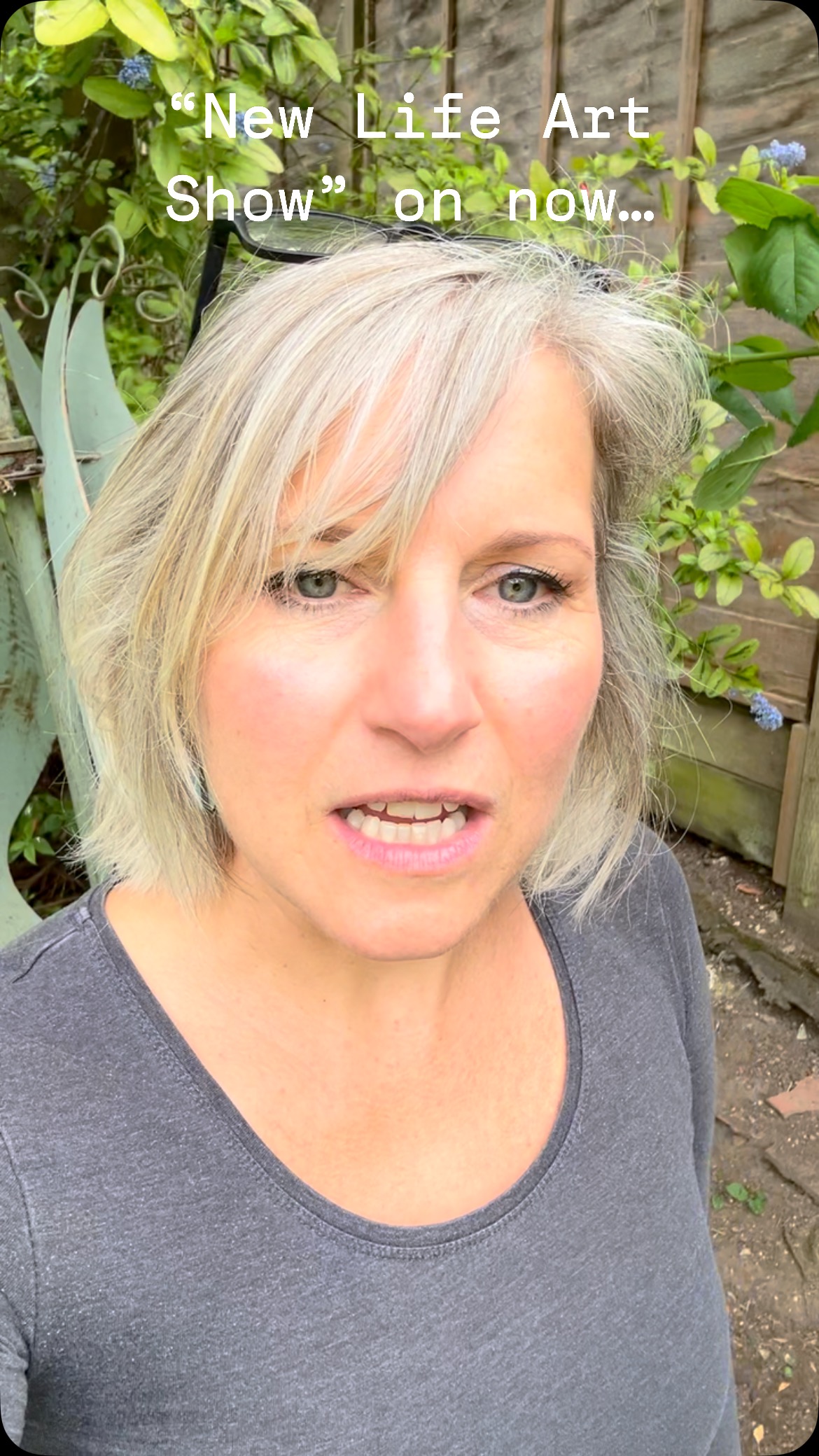 I just wanted to put it out there that the “New Life art show” is on at
Oakhall church, 181 Chaldon Road, Caterham, for just a little while longer, till Saturday 31st May at 11am.
All are welcome to any of the
remaining events. There are some open evenings like tonight 29th May 18.00 - 20.00.
Tomorrow:
9-3pm Friday the 30th May.
18.30- 21.00 “Meet the Artist”
pay at the door or book online through the Oakhall Church website.
Finally, after the show has closed, a few remaining artworks and artists will be interviewed in the morning service time 11am, at the Cafe event. We will reflect on some artists spiritual journeys through relaxed interviews, in this cafe event with hot drinks and cakes being served for free. Again All are welcome!!
#Art #artshow #figurativeart #refleciveart #sculpture #surreyart #surreyartist