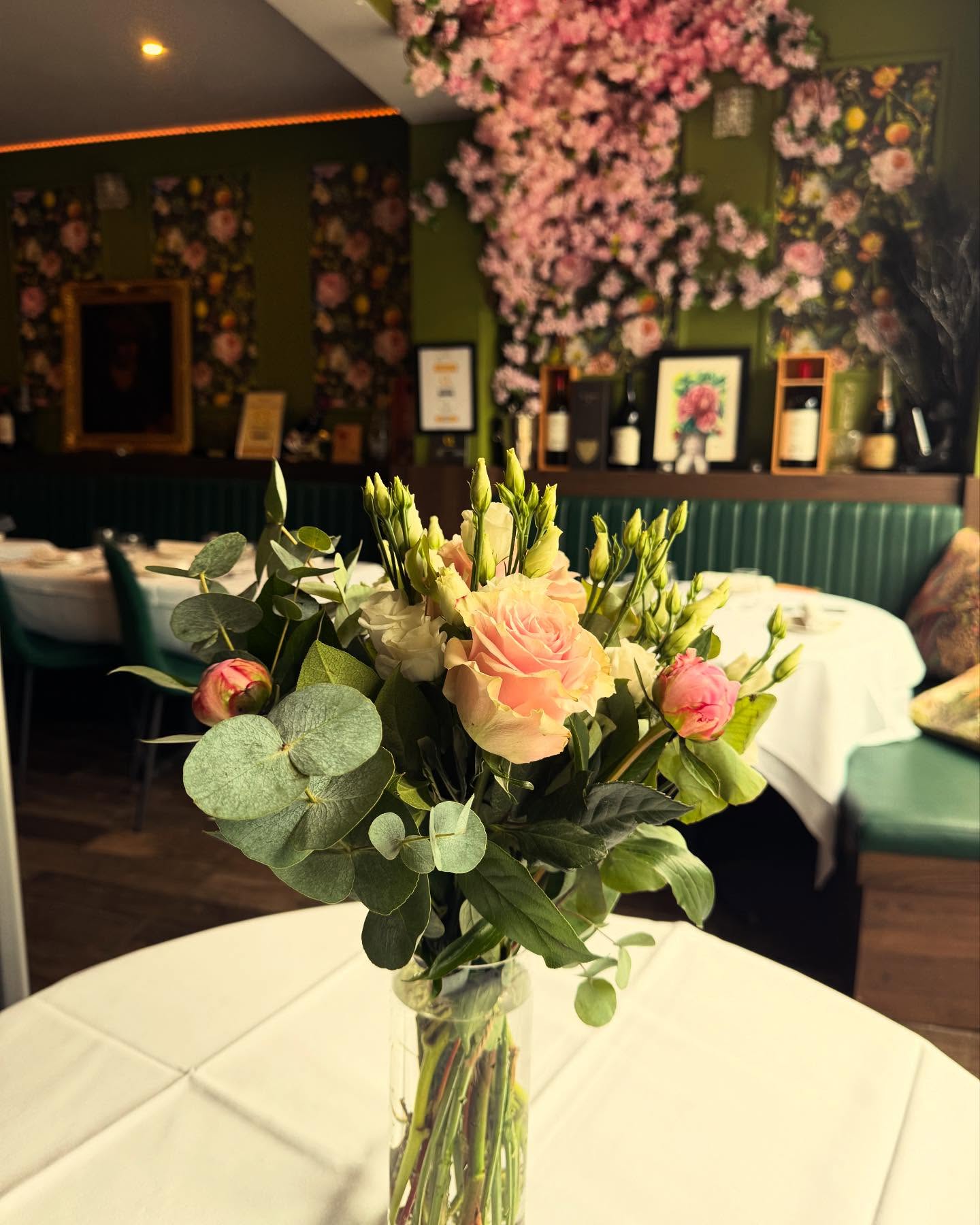 Thank you @burgeonfloraldesign they look beautiful in our restaurant 💓💓💓 #flowers #nature #pink 💓