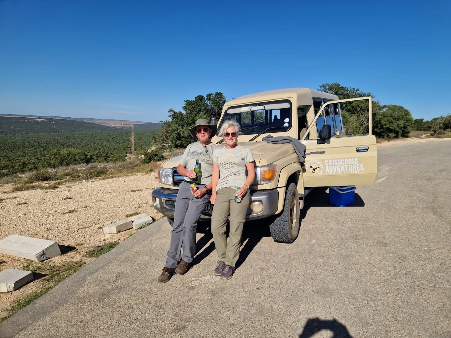 🐘 "Vandaag Addo park 😁, zelfs de leeuw gezien maar niet op foto helaas." 🦁
Via de Whatsapp groep met reizigers die in het land zijn, kunnen we efficient communiceren bij vertragingen of andere problemen onderweg. Onze favoriet is wanneer reizigers hun avonturen en foto's met ons delen. 🌿
Dank aan deze reizigers voor het delen van hun foto's én hun enthousiasme. Jullie maken ons werk extra leuk! 🧡
#JaAfrikaTravel #addoelephantnationalpark #easterncape #tussenseizoen #safarireis #safarizuidafrika #wildlifeexperience #reismee #zegookja #addo