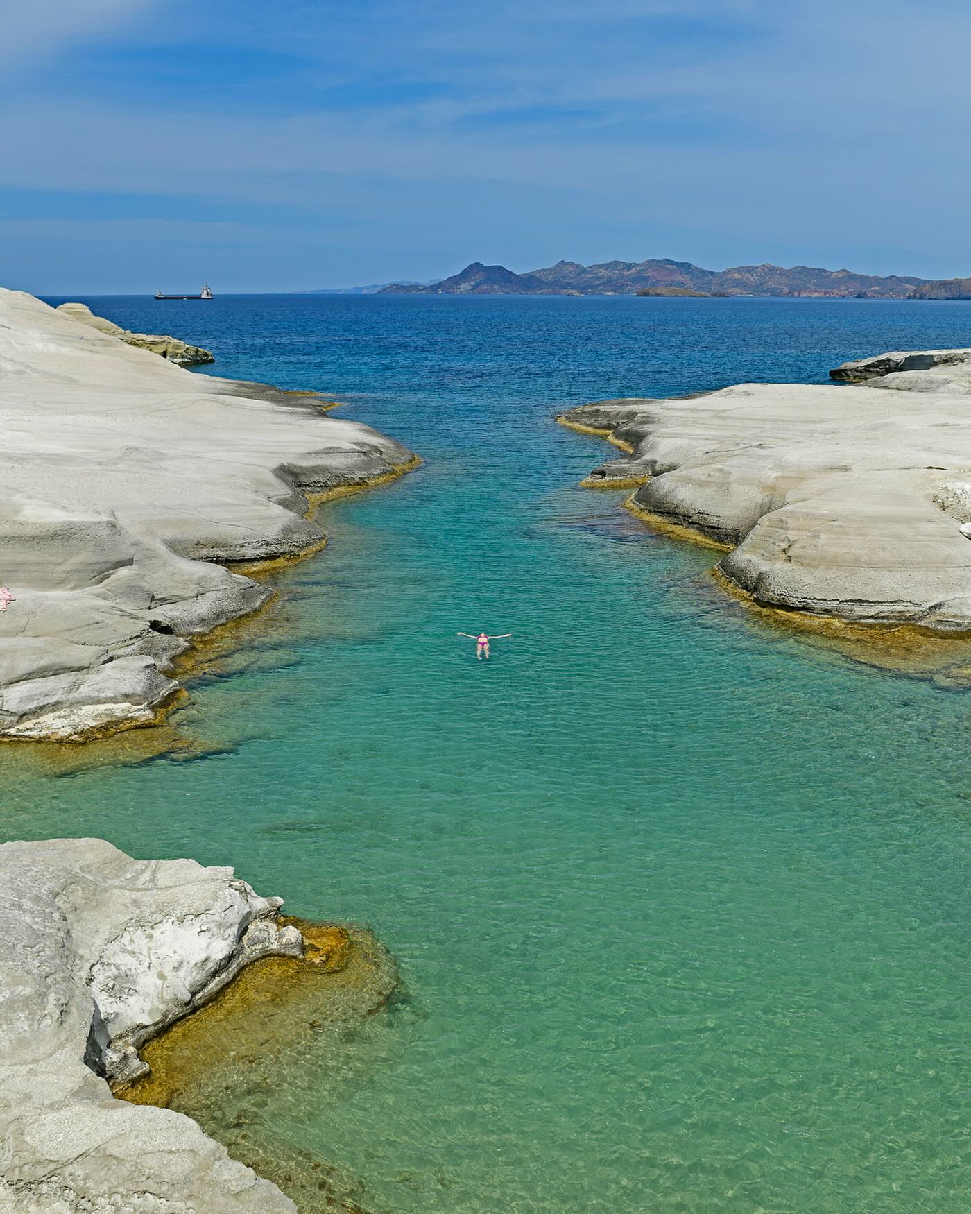 Just little me floating in the Aegean Sea 🙏🏻
PC @mrhardy
.
.
.
.
.
.
.
.
.
.
#milosgreece #sarakinikobeach #aegeansea #greece #greecetravel #travelnow #hardyadventures