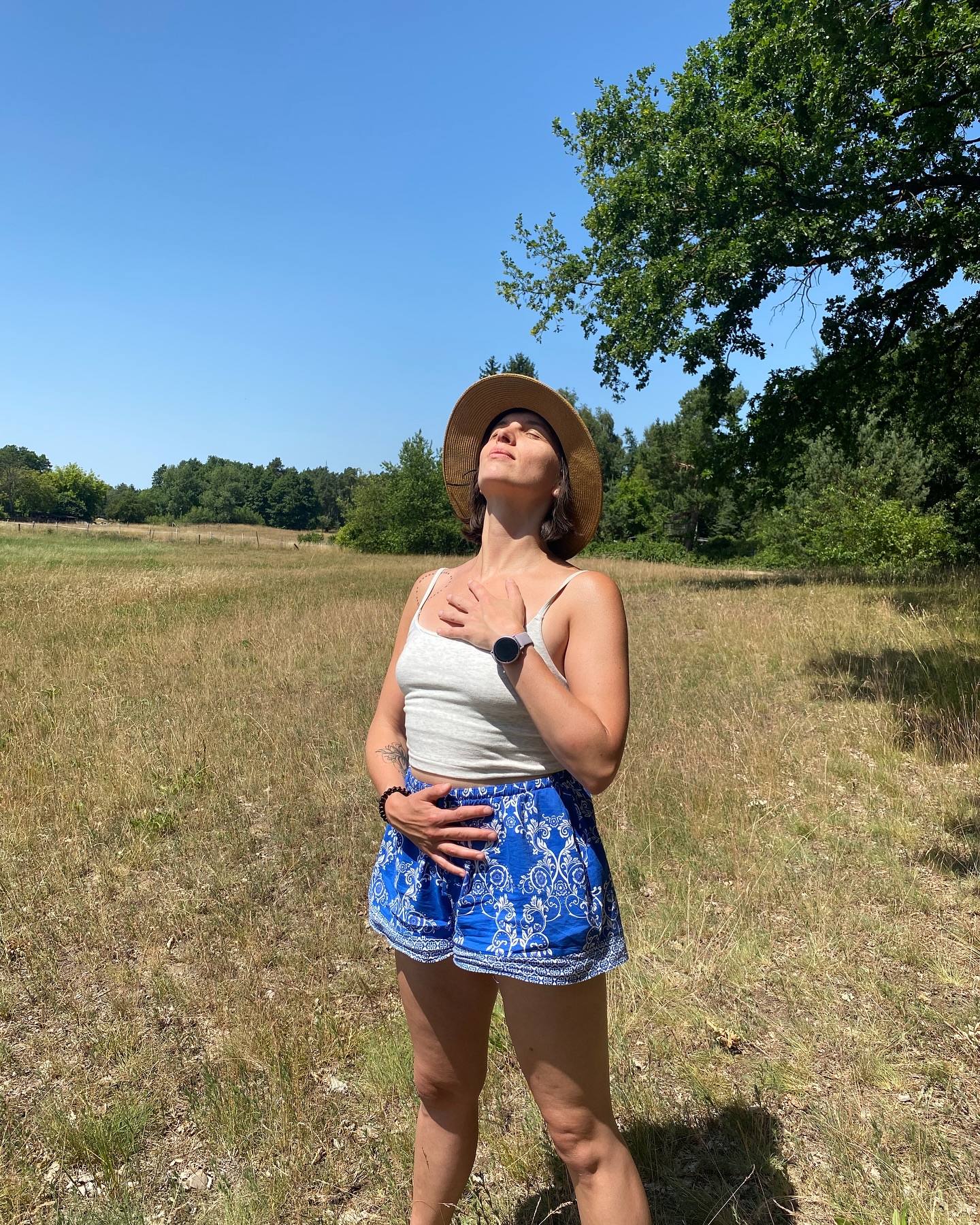 ~ Wild Heart ~ Women’s Retreat ~ 15-17 August - The Yoga Barn, Co.Kilkenny ~ 10% off till 30th June!
Today we mark the peak of summer in the Northern Hemisphere also called the Summer Solstice. Nature reminds us of its abundance and how we constantly move through cycle of life/death/life.
There is something very powerful about reconnecting with the wisdom we hold within ourselves as part of nature. We get to tap into it through presence of our felt experience, honoring our wild nature which includes the vulnerable, the trusting, the chaotic, the stillness, the movement, the letting go, the rising, the tension, the openness.
To honor all parts of our nature is such a beautiful return to our authentic self.
It’s this authentic wild self, wild heart that we will cultivate during our Wild Heart Women’s Retreat 15-17 August in the @theyogabarnkk.
We have 6 women already joining the retreat with 3 spots left (or 4 if you want to join as friends and the private room option can be turned into twin). This will be an intimate gathering of women to connect to our bodies, emotions, our felt sense through embodied yoga, sharing circles, rituals, singing, community connection and nature.
Being held by sisterhood has been so heart opening for me. It gives space to honour the wisdom of our bodies, open our hearts and minds. To be held by the community of women supports the healing of old wounds, brings us into deeper connection to our dreams, to our wild heart.
Join us ❤️❤️❤️
If you book by 30th June, you’ll receive a 10% discount! Message me or book via the website - secure through deposit and I’ll be in touch with all the info ❤️✨
✨Triple Room Option : 444 euro per person (before discount)
✨Twin Room if booking for 2 friends : 888 euro for 2 people (before discount)
✨Private Room : 555 euro
With love,
Anna
#womensretreat #wildheart #womenacircle #yogaretreat #somatics #wildwoman