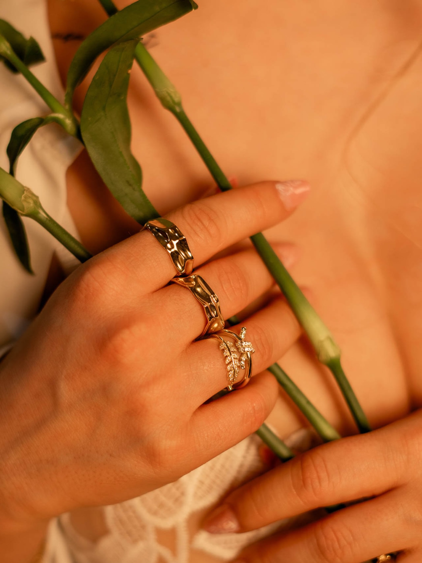 Nodis, simbolo dei legami nel tempo.
Disponibile sul nostro shop www.nicarejewels.com✨