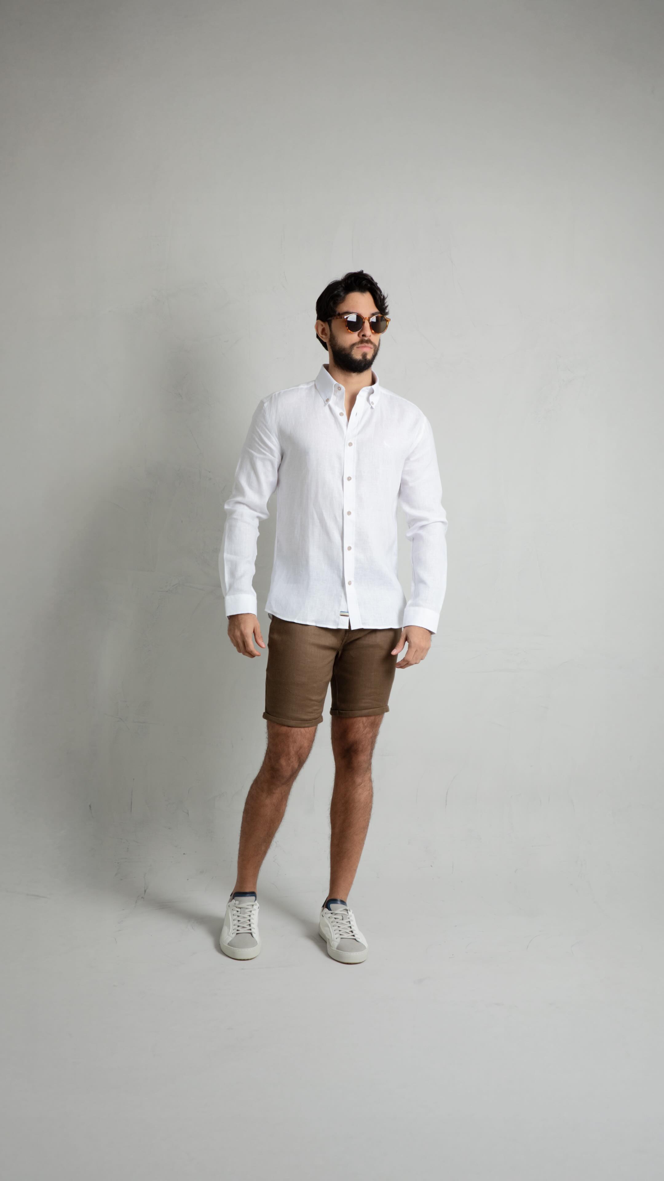 👔 Camisas Victor: donde la elegancia se encuentra con la actitud.
Hechas para hombres que visten con carácter, cada detalle cuenta. ¿Ya tienes la tuya?
Calidad premium | Diseño colombiano | Estilo que impone
#EstiloVictor #CamisasVictor #ModaMasculina #HombresConEstilo #HechoEnColombia