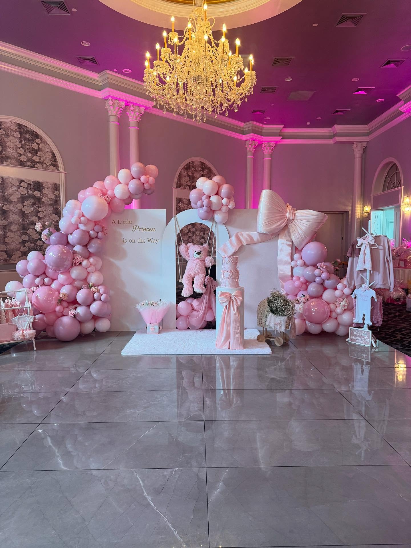 Brunching & celebrating a beautiful baby shower for the little princess on the way! 💕
#babyshower #babygirl #babygirls #pinkbows #pinkbabyshower #bowsandthings #islandchateau #statenislandbusiness #statenislandny #statenislandeats #babygirlgift #babygirlbows #pinkbabygirl #islandchateauparty #islandchateaustatenisland