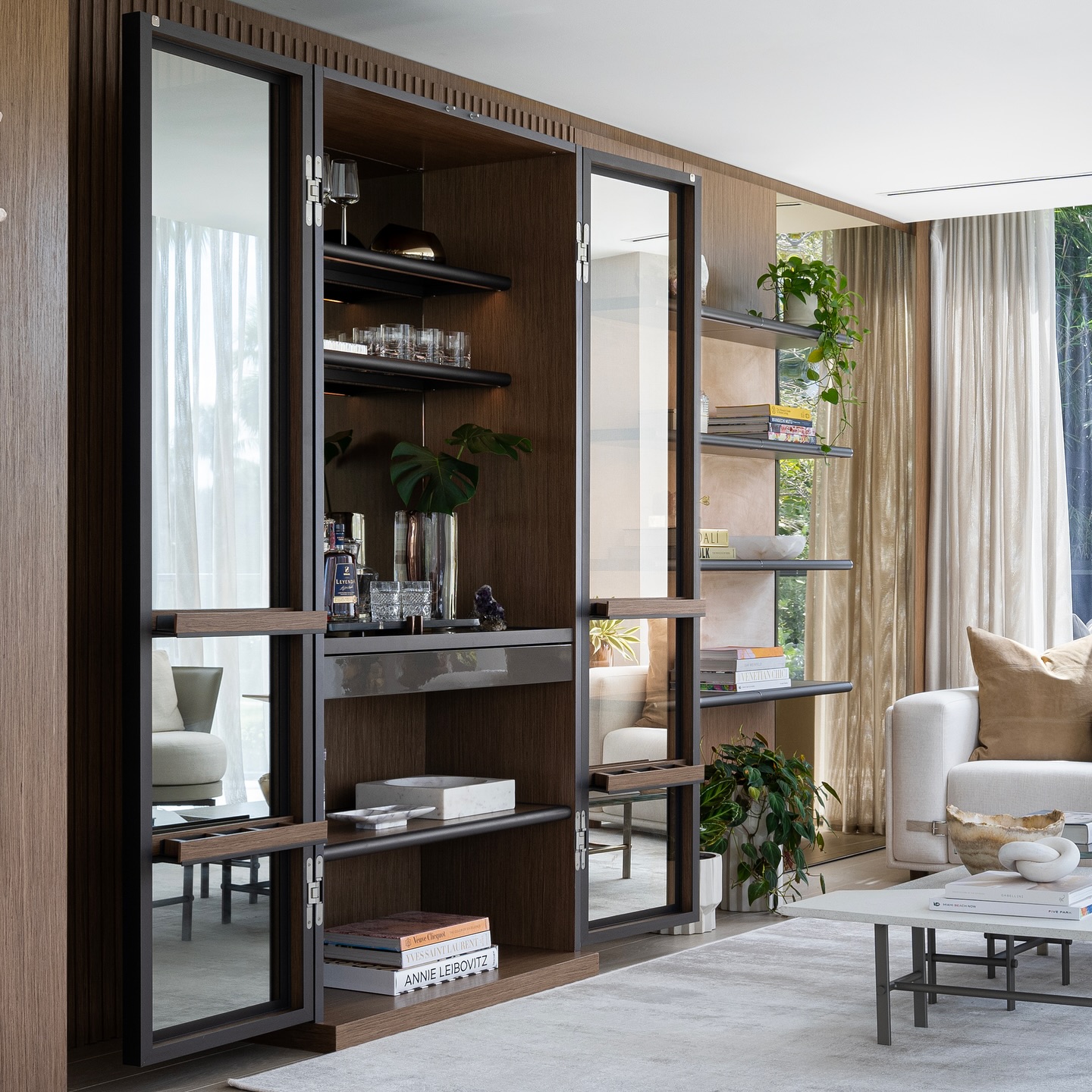 Details that reveal the subtle luxury of our design, nothing is left to chance ✨ #webossa #webossadesign #fiveparkmiamibeach #details