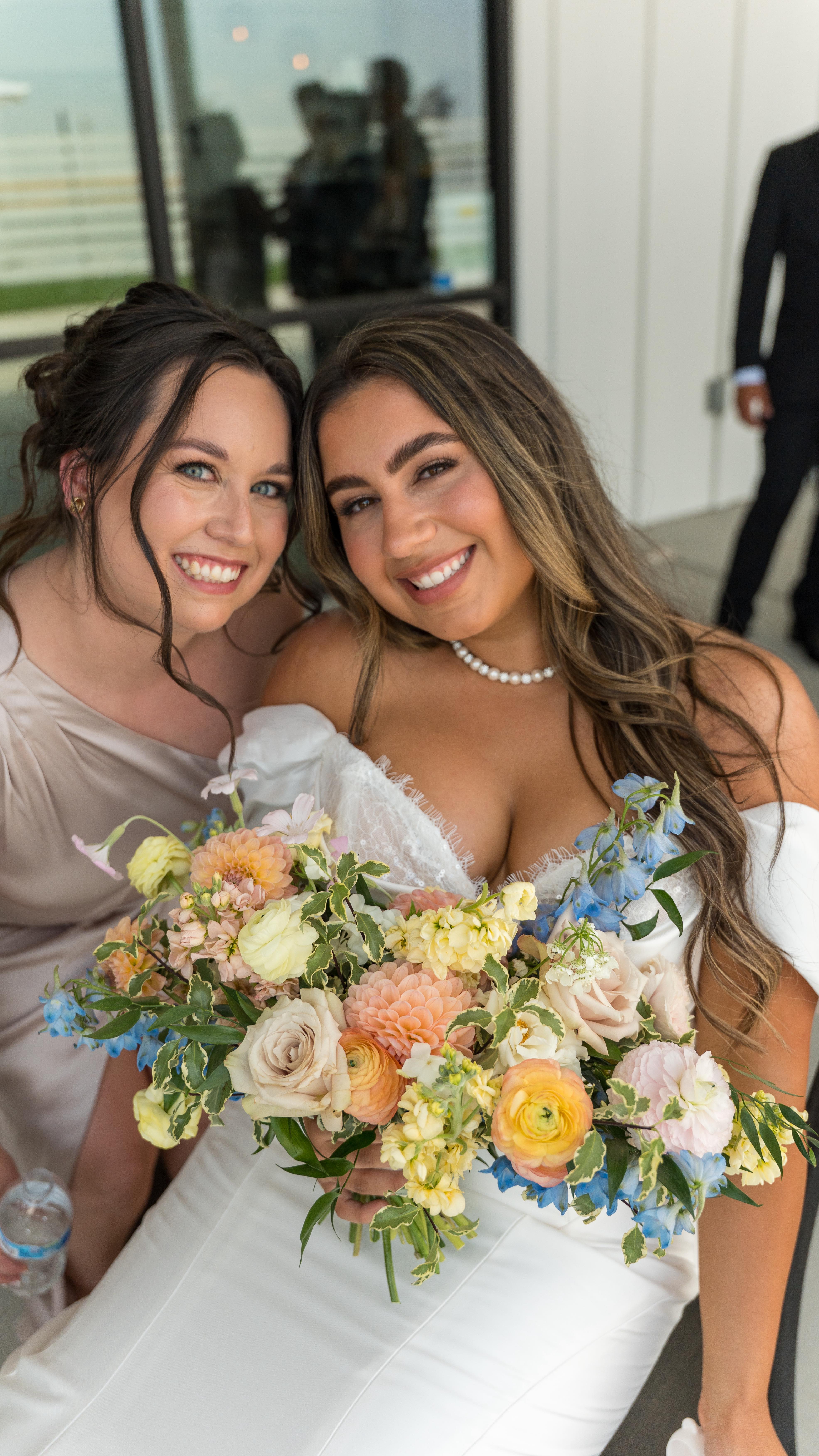 yeah… she’s got her girls ✨
and this pastel dream was one for the books.
From the soft-toned color palette to the mix-and-match bridesmaid dresses (a trend we’re very here for), every detail felt effortless yet intentional.
The florals? Timeless. The energy? Unmatched. The kind of day you’ll want to relive — and now, you can.
captured & created by @paivsocial 🤍
#DigitalMemories
