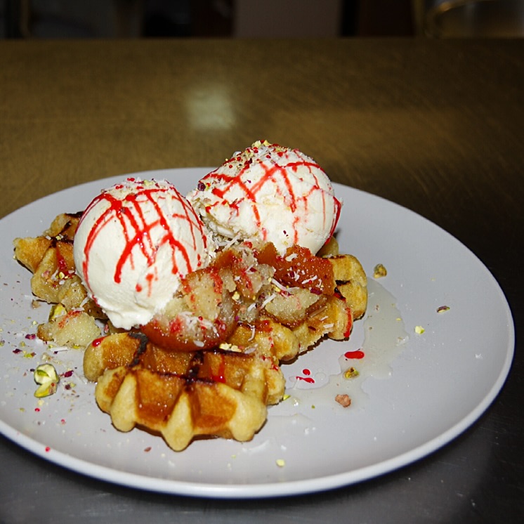 Gulabi Waffles are here!🧇✨
Waffles. Gulab Jamun. Ice cream. Pistachios. You’re not dreaming — you’re just hungry🥲