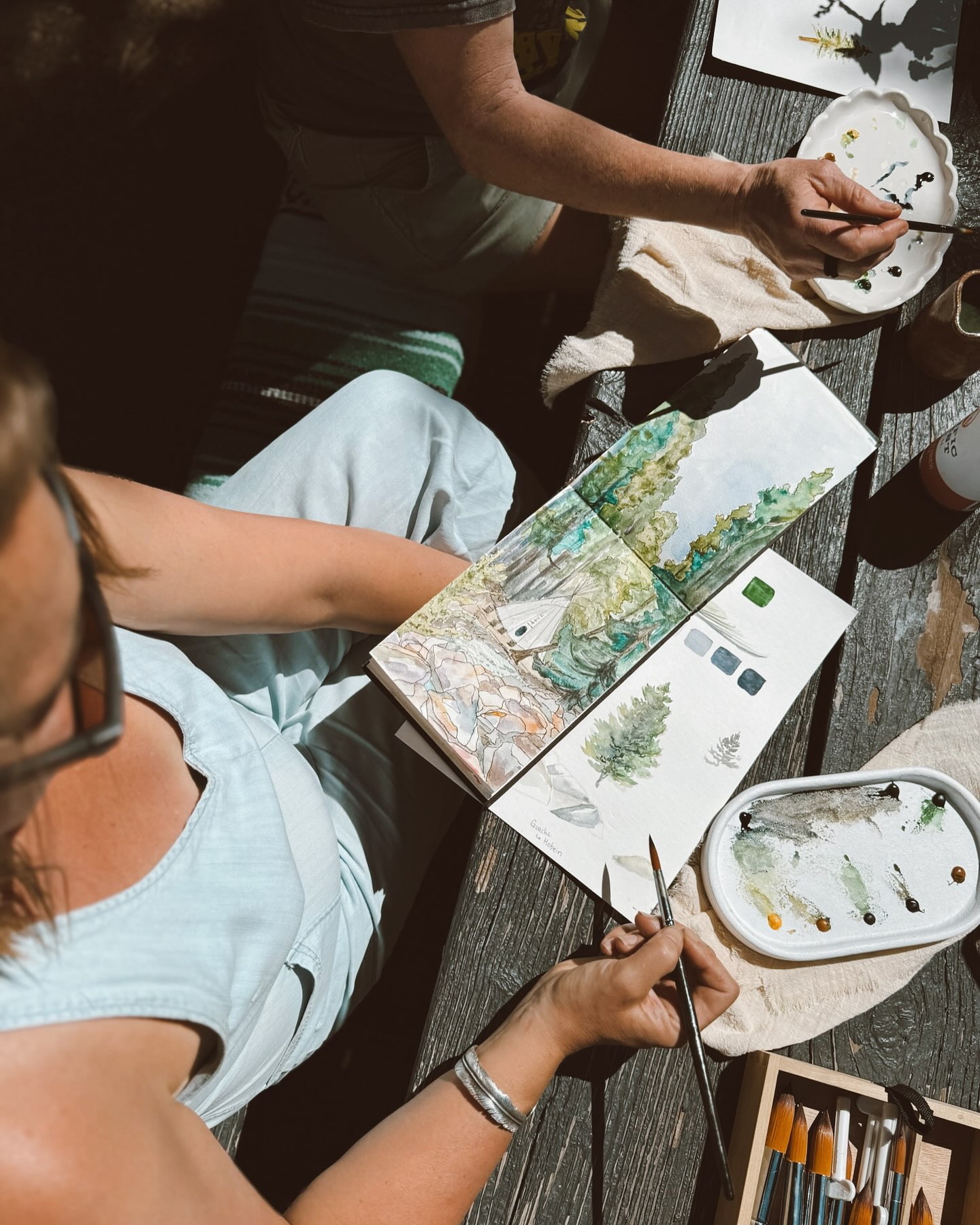 That’s a wrap on HOEM’s inaugural sold out retreat in the Lost Sierra! We couldn’t have dreamt of better conversations, women, backdrop at @constellationcreek and weather. While we will dive deeper into a full recap, we wanted to share a few snapshots of moments throughout our time together. Big love to all the ladies who made this retreat so special, unforgettable and fun. Until next time. 🌞