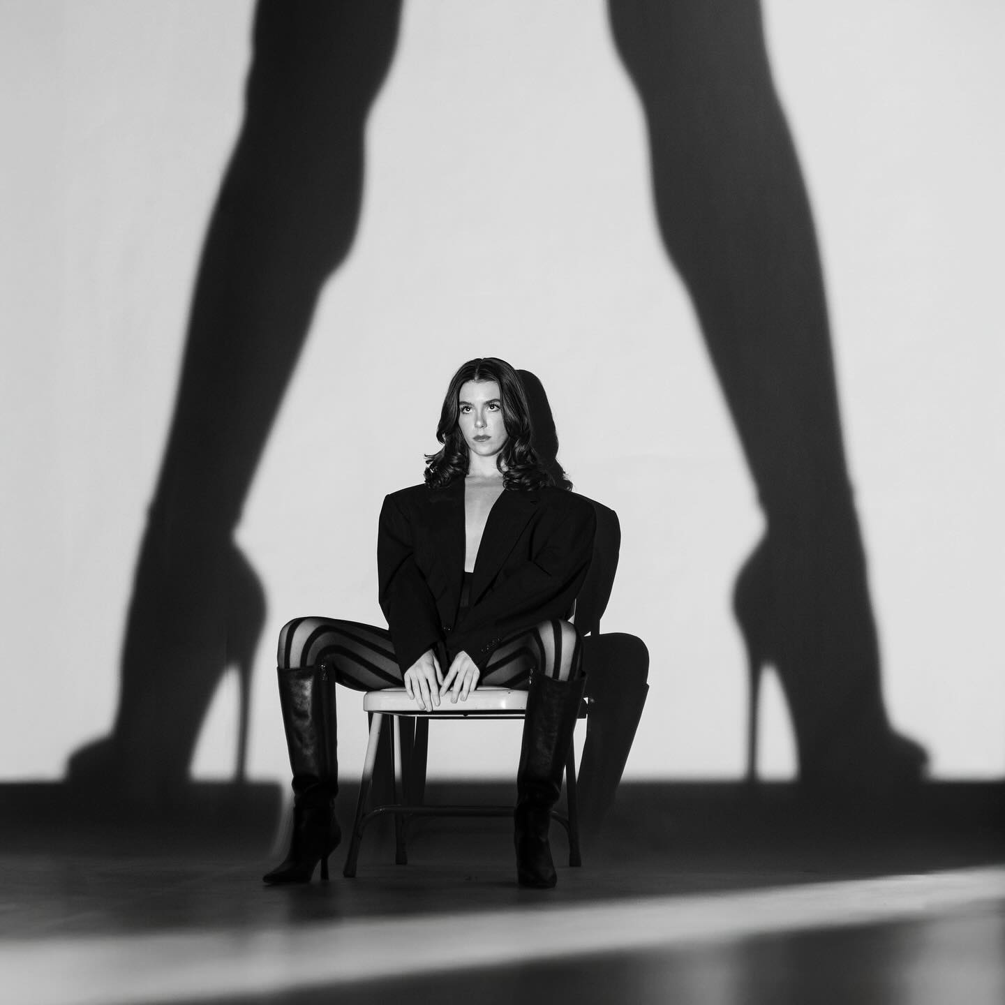 'between'
for: @snog.studios
photo by: @grace__roden
photographer: @raphael_edwards
model: @emmafgarner
LEGS: @lilia
producer: @chanmijoo_
gaffer: @malloryholst
videographer: @andurukim
film photographer: @niccolacivita
grip: @filmsbynettie
lesbian consultant: @annabellecotton